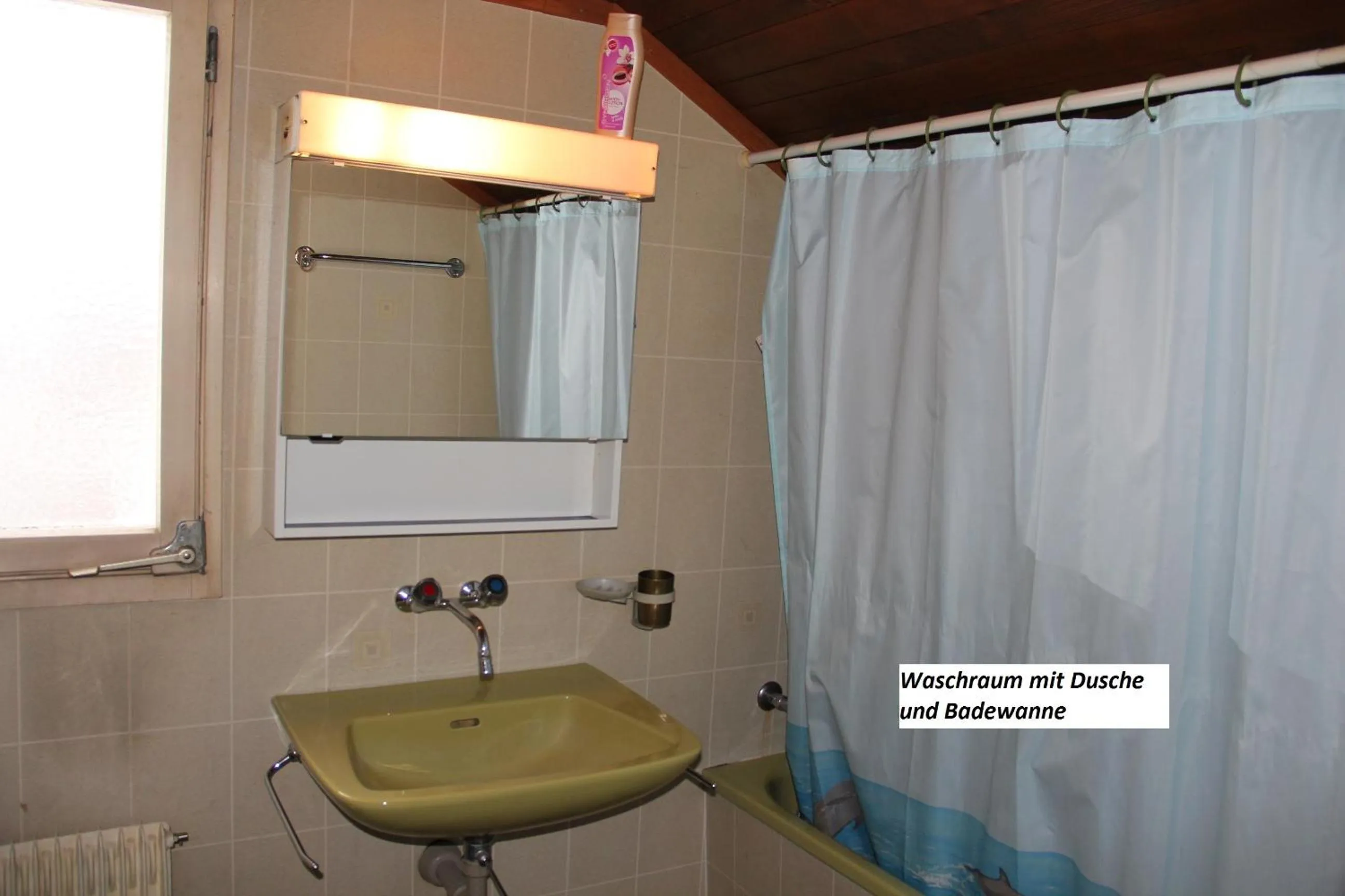 Bathroom in Hotel-Restaurant Alpina