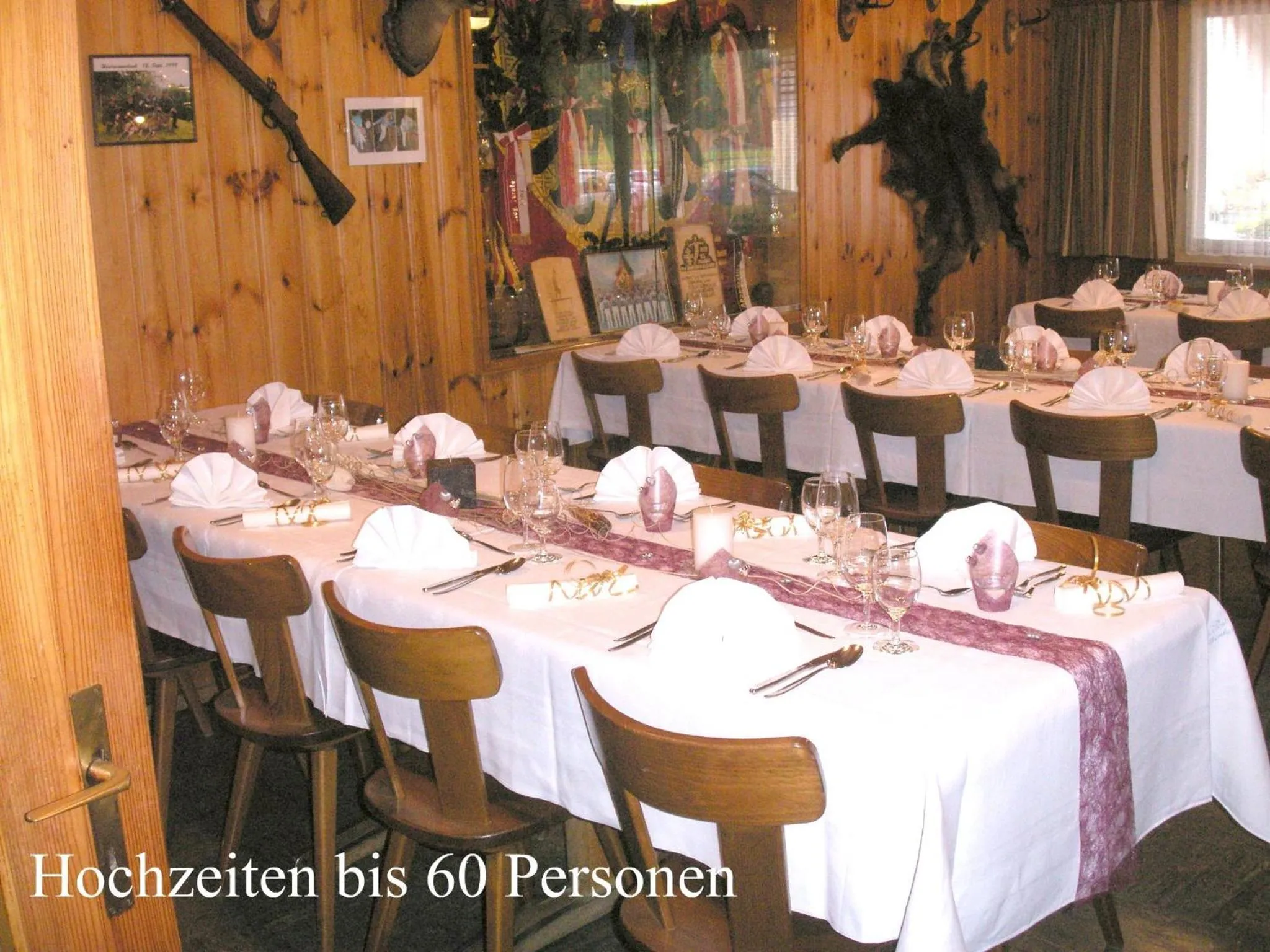 Restaurant/places to eat in Hotel-Restaurant Alpina