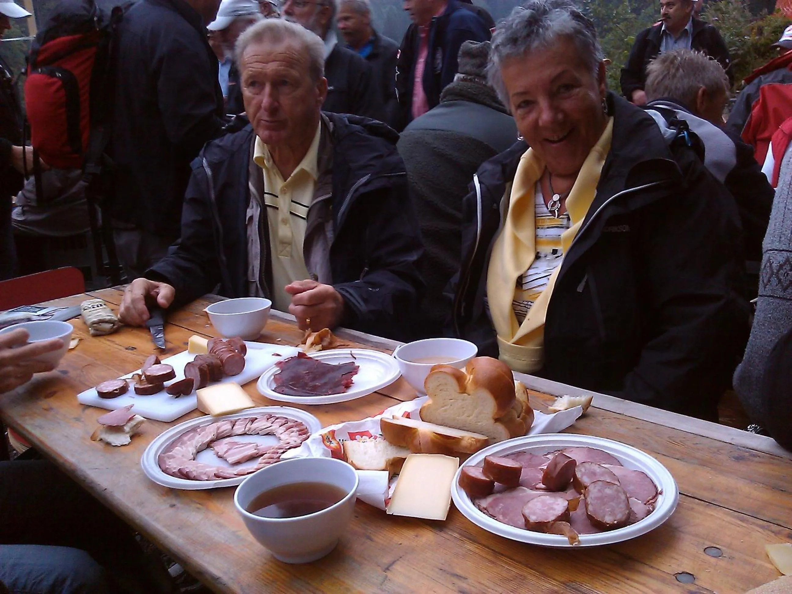 Food and drinks in Hotel-Restaurant Alpina