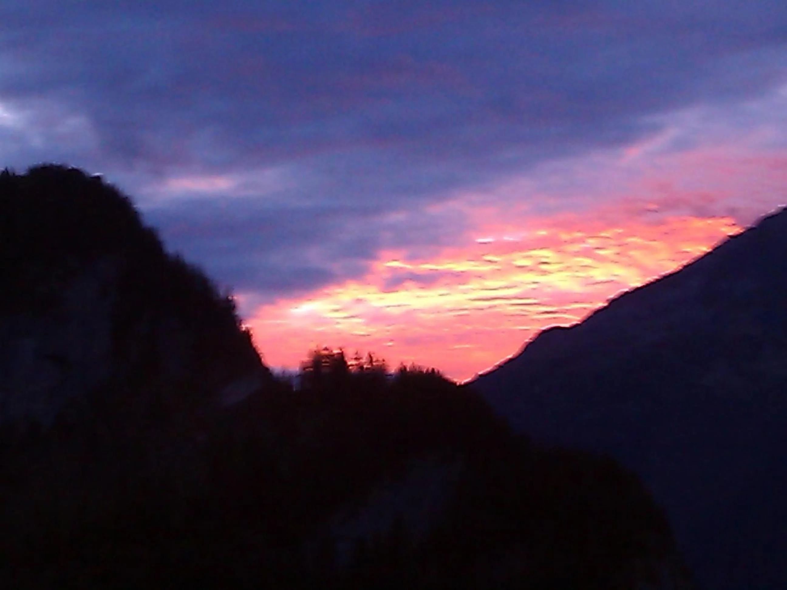 Night in Hotel-Restaurant Alpina