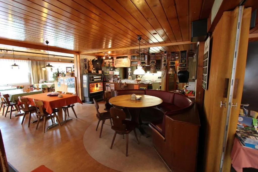 Hotel-Restaurant Alpina