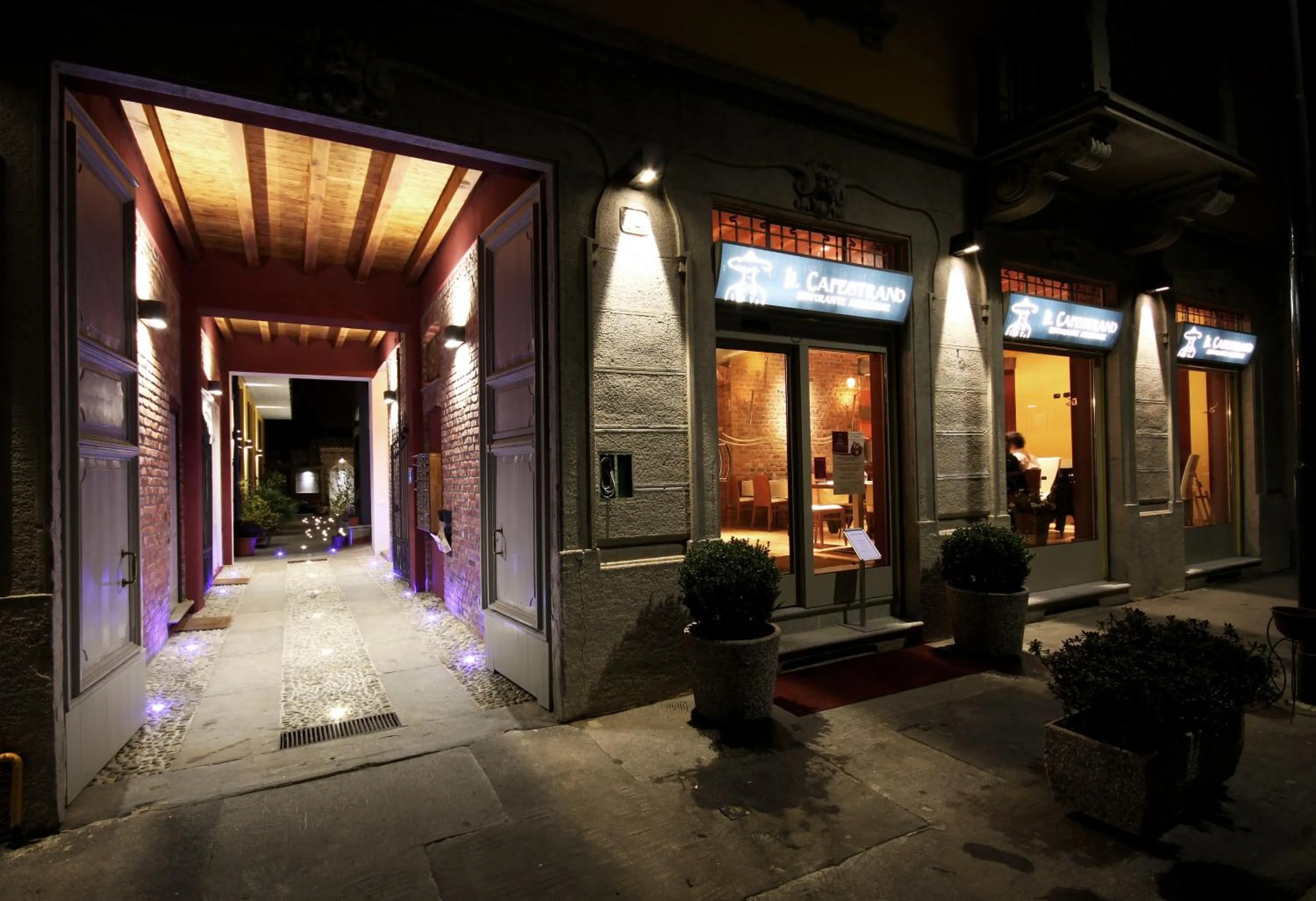 Facade/entrance in La Maison del Capestrano