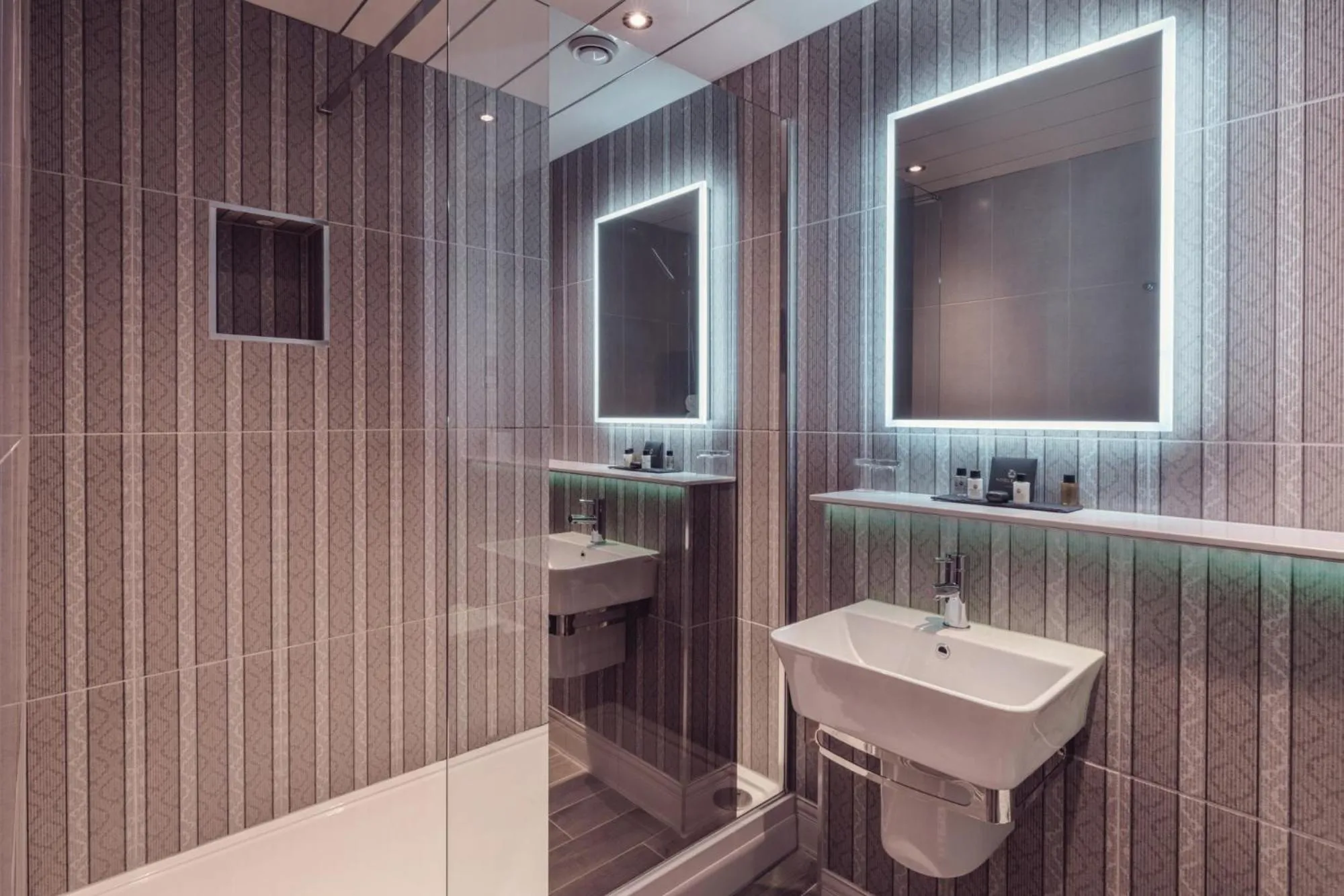 Bathroom in Windermere Hillthwaite Hotel