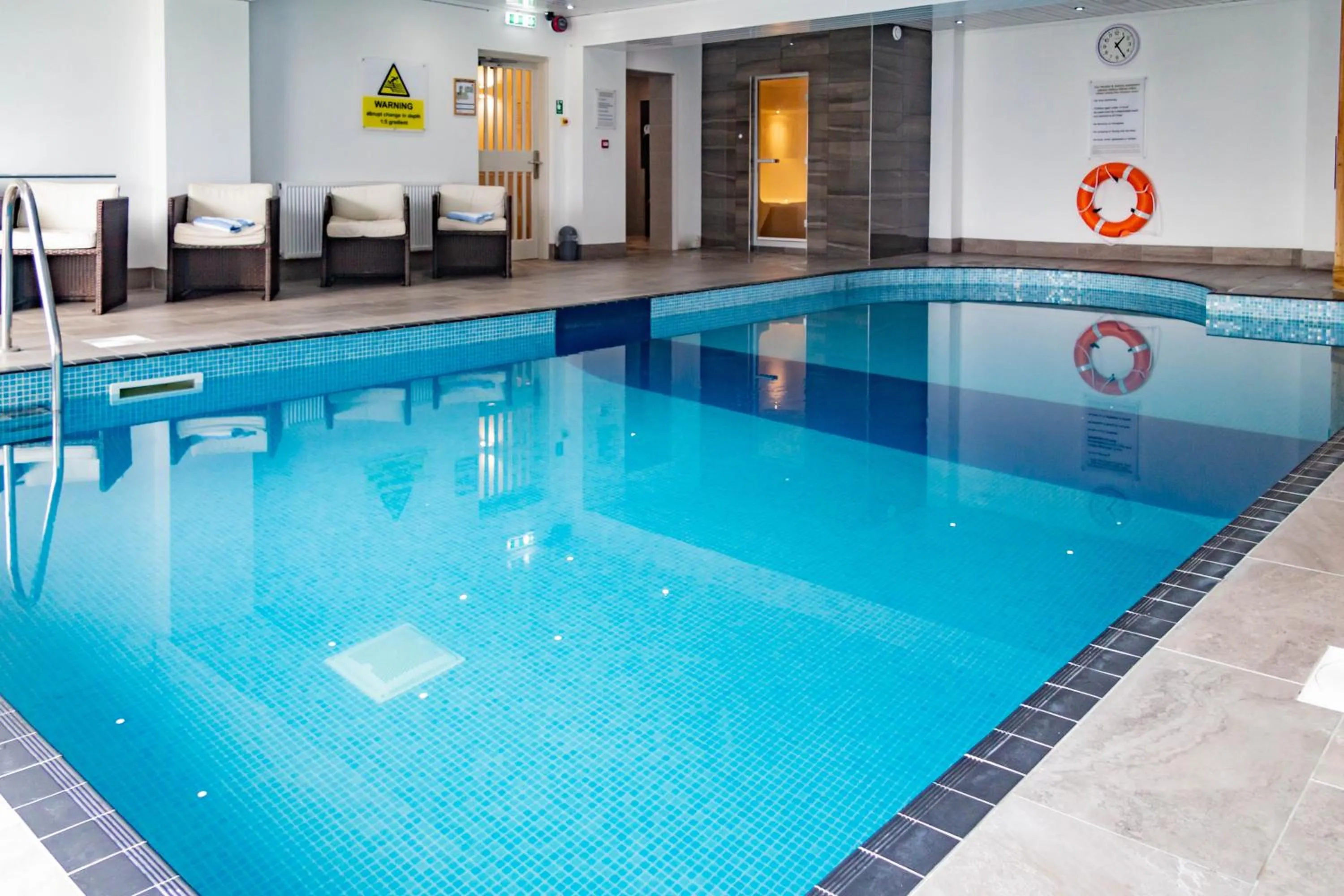 Swimming pool in Windermere Hillthwaite Hotel