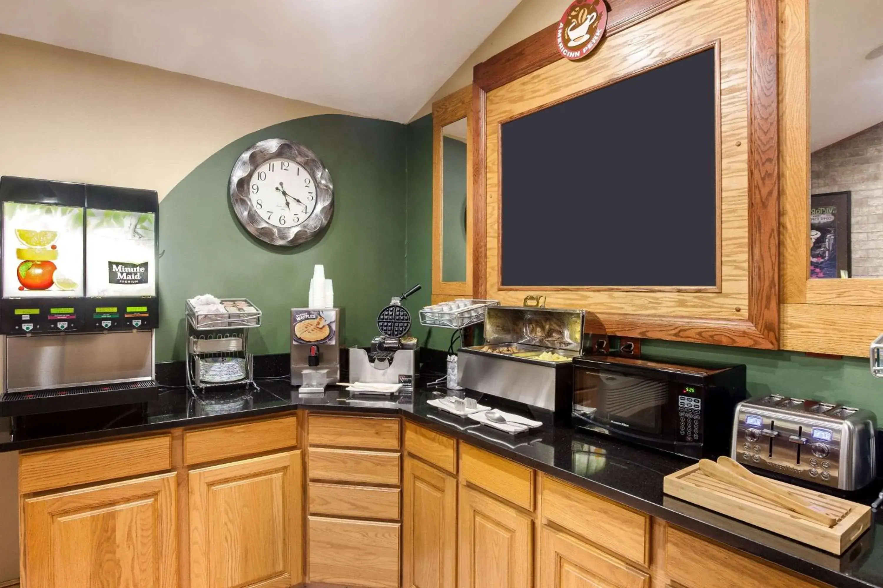 Restaurant/places to eat in AmericInn by Wyndham Tomah Restaurant/places to eat in AmericInn by Wyndham Tomah