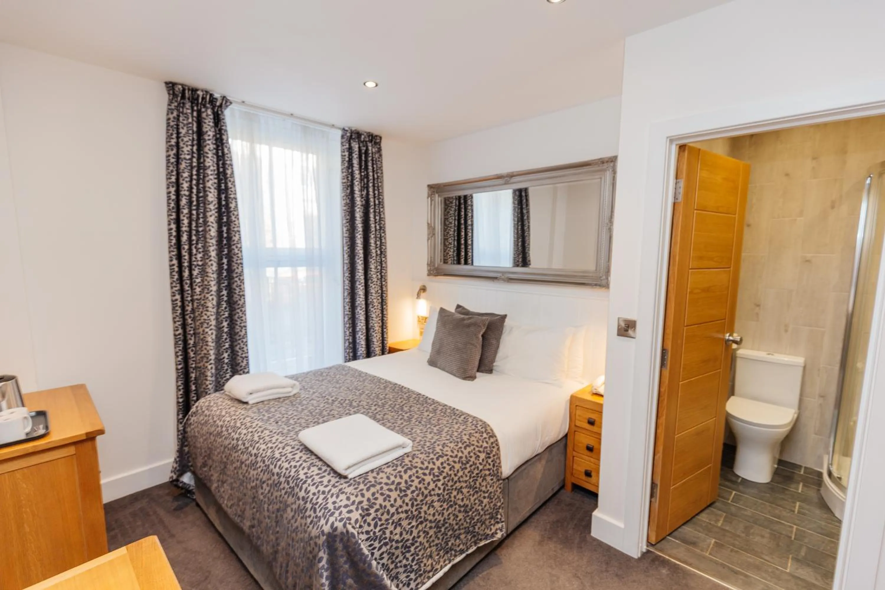 Bed in Carlton Hotel