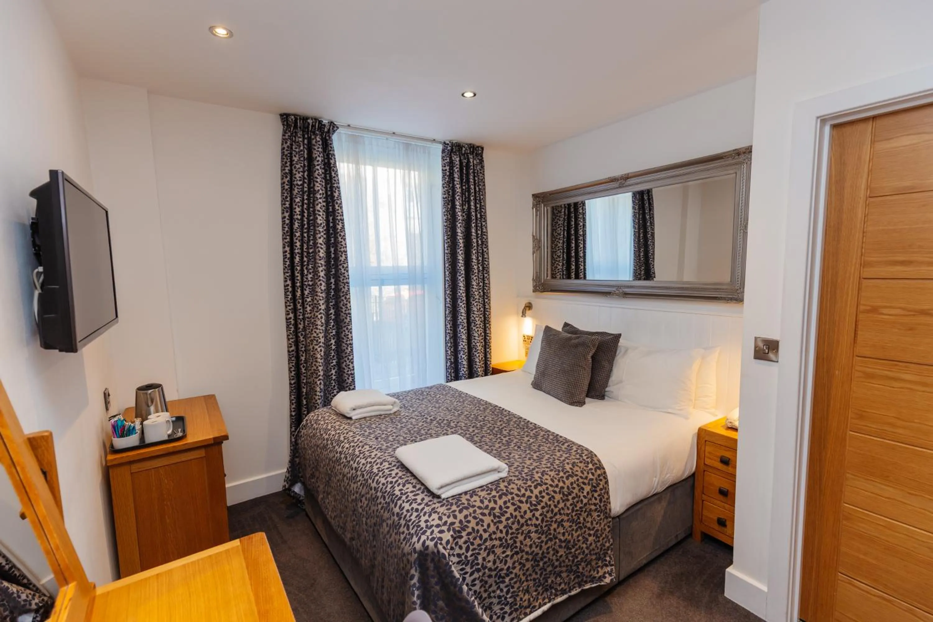 Bed in Carlton Hotel