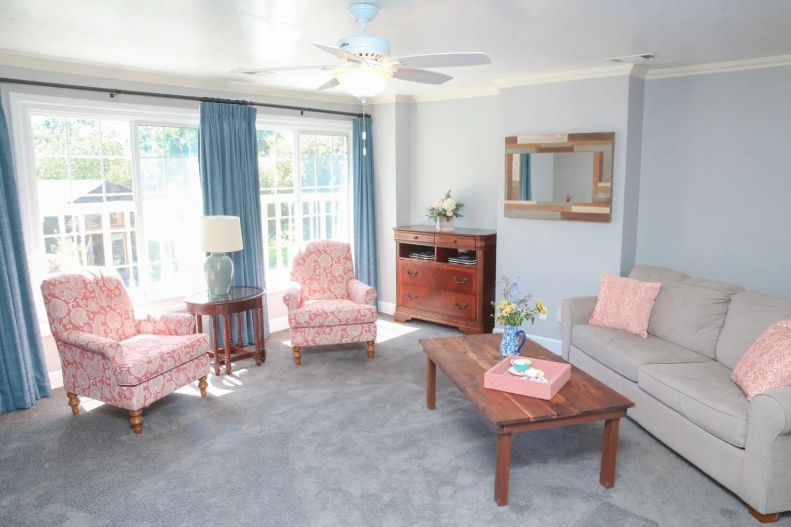 Living room in The Rigdon House