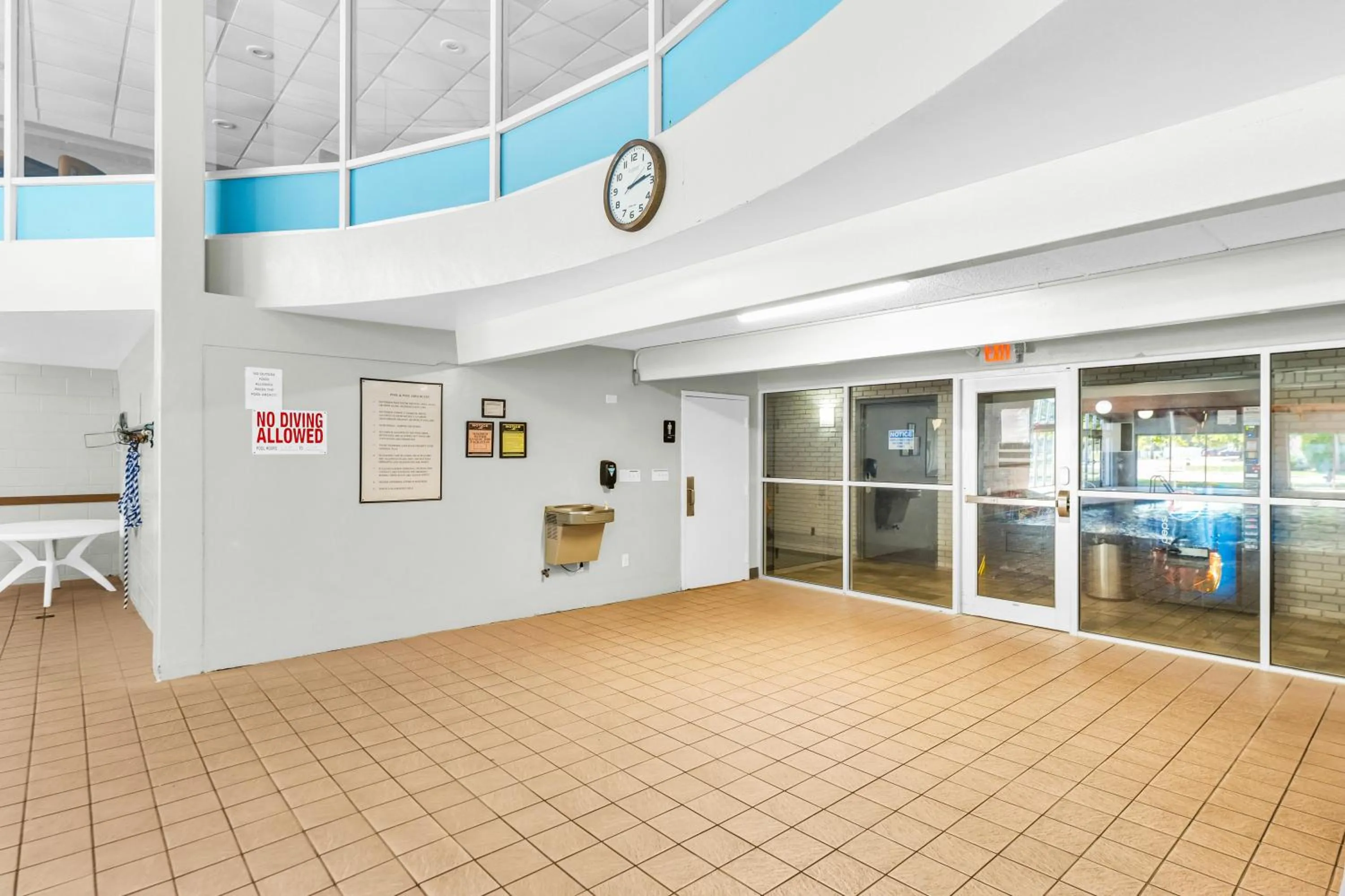 Lobby or reception in Eastlake Suites Hotel & Conference Center By OYO Urbana