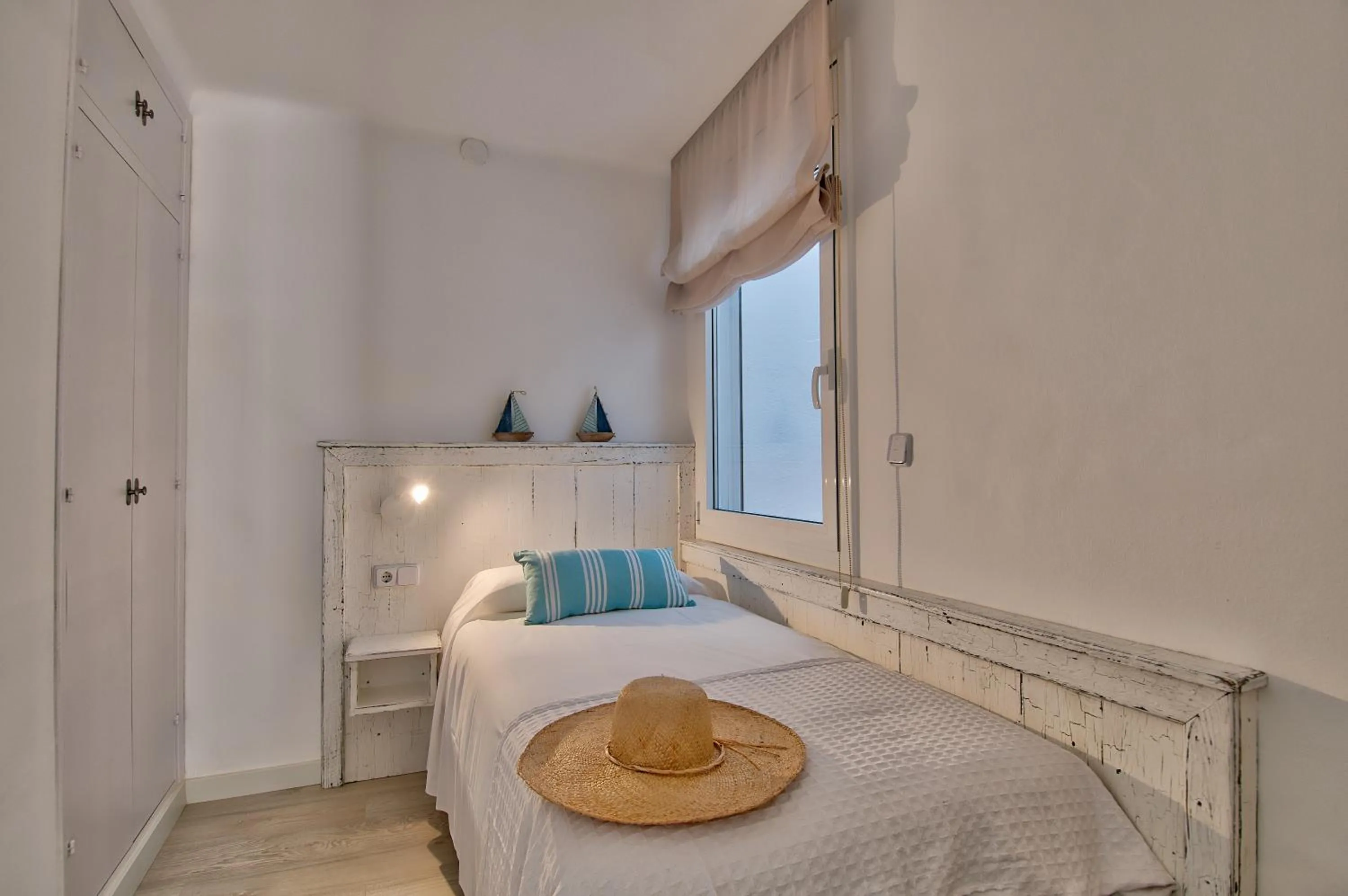 Bed in Llafranc Centre, Totally Refurbished