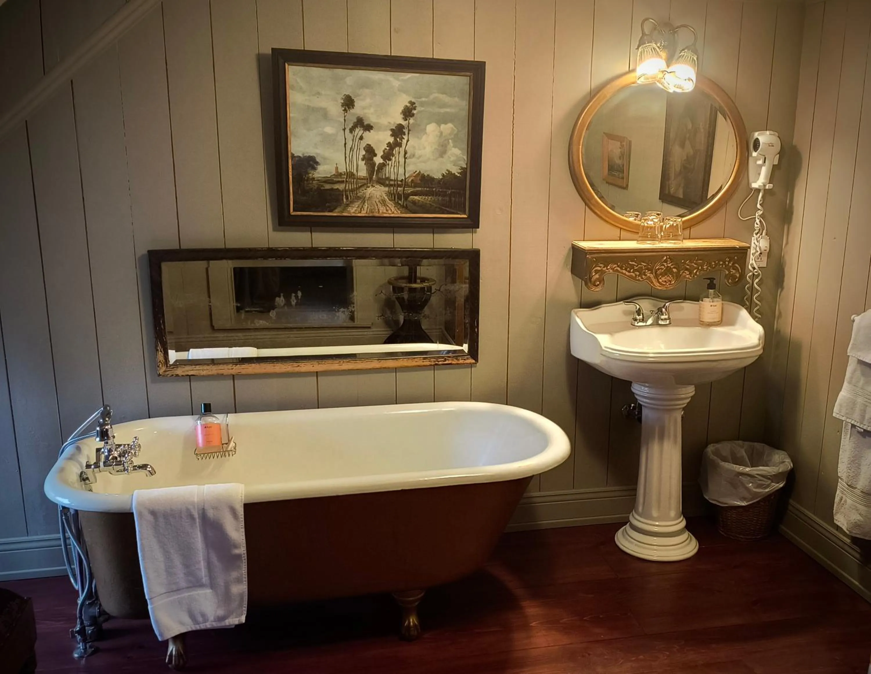 Le Mange Grenouille