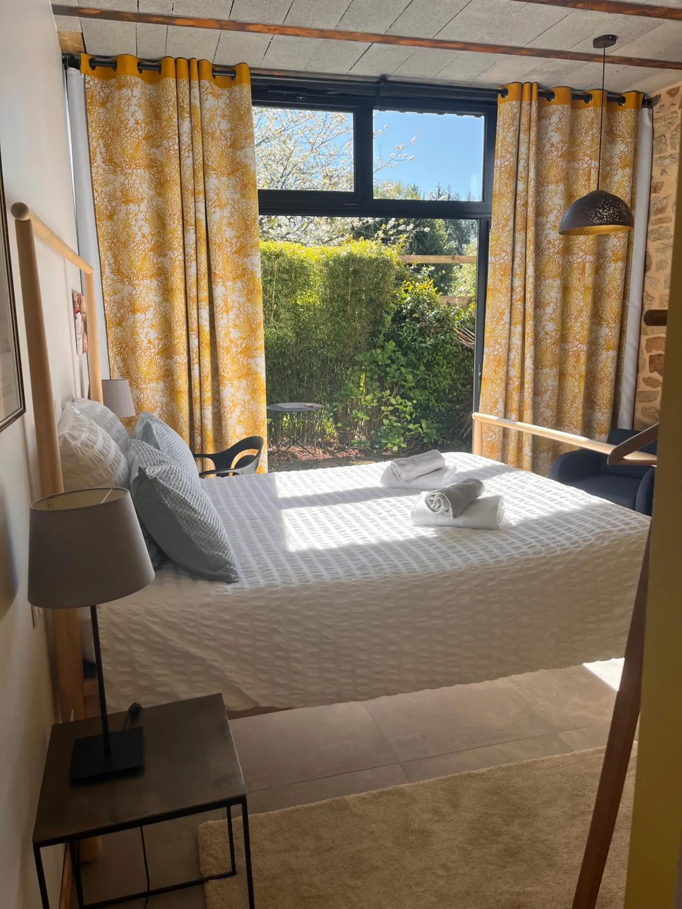 Double Room with Patio in La Sellerie Double Room with Patio in La Sellerie