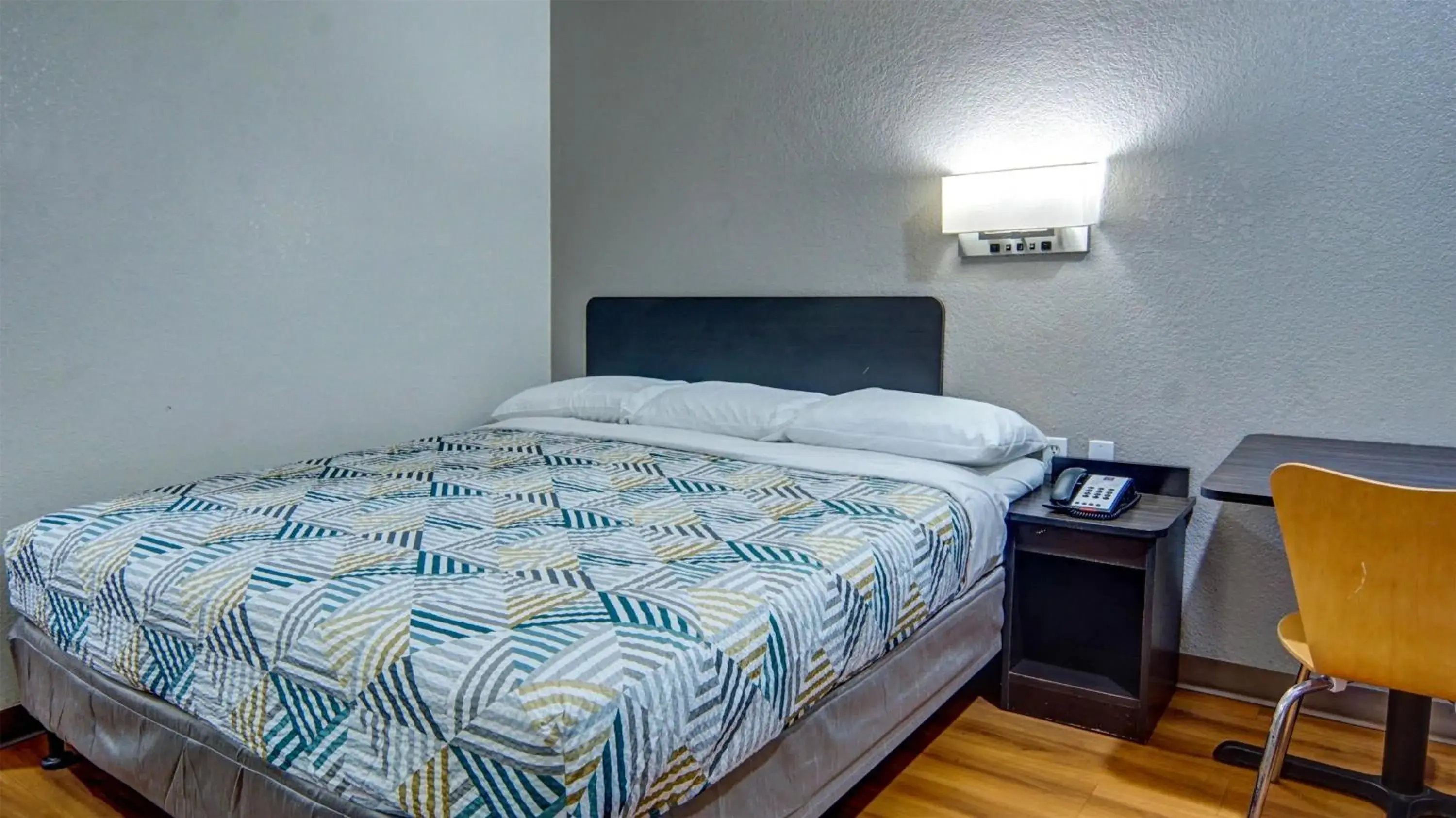 Bedroom, Bed in Motel 6-Longview, TX Bedroom, Bed in Motel 6-Longview, TX