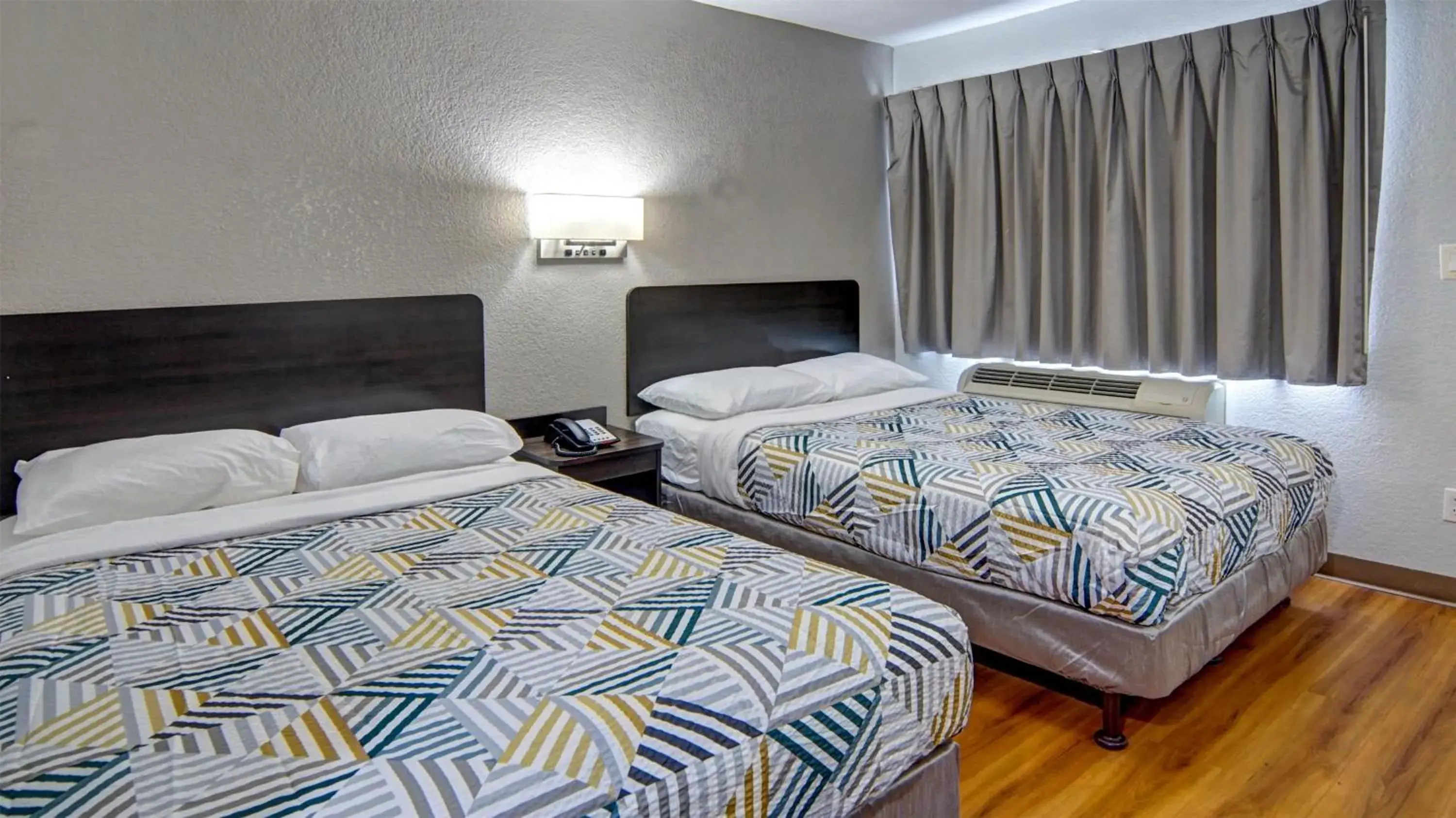 Bedroom, Bed in Motel 6-Longview, TX Bedroom, Bed in Motel 6-Longview, TX