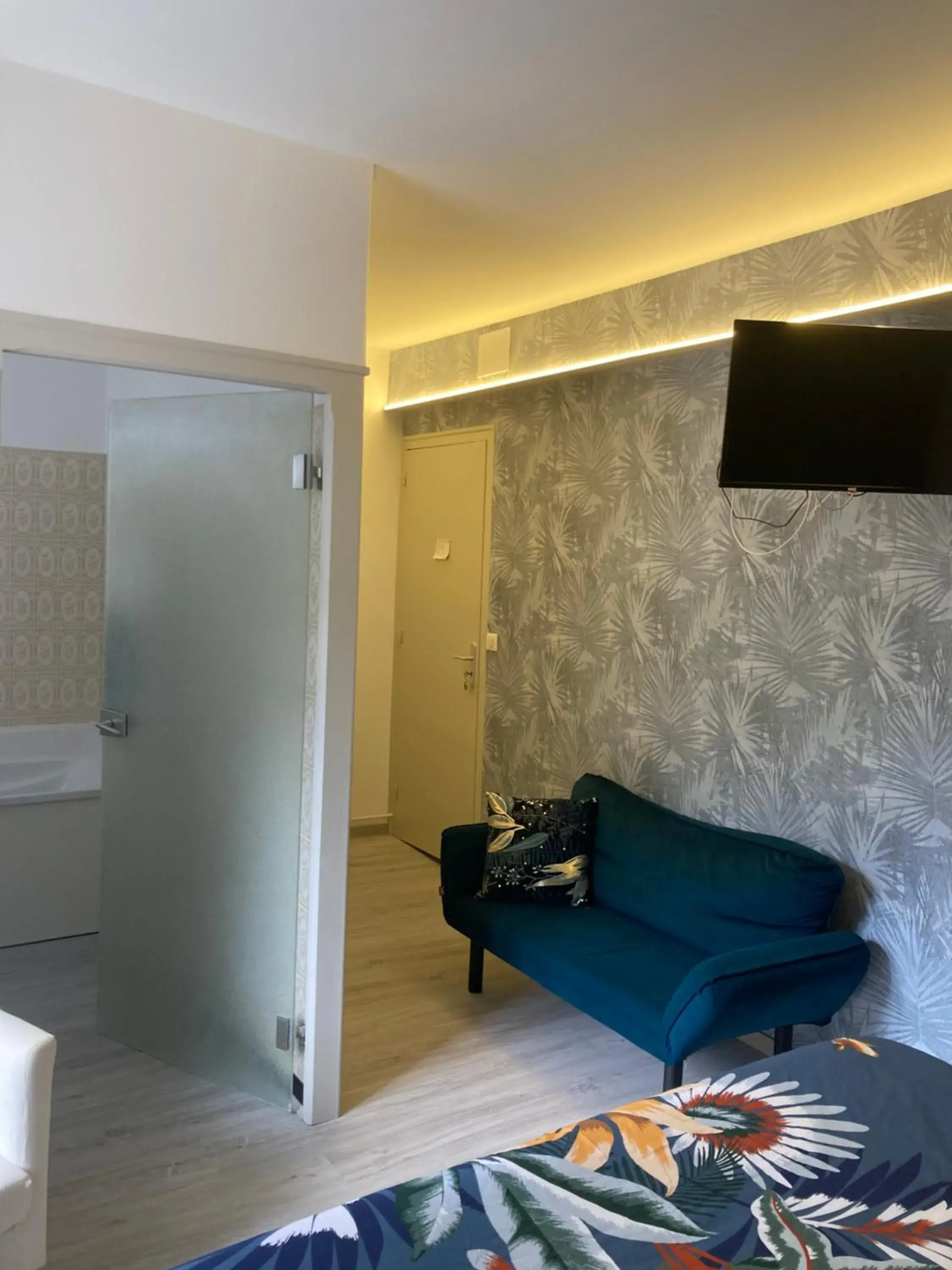 Double Room in Joly Saint Sauveur Double Room in Joly Saint Sauveur