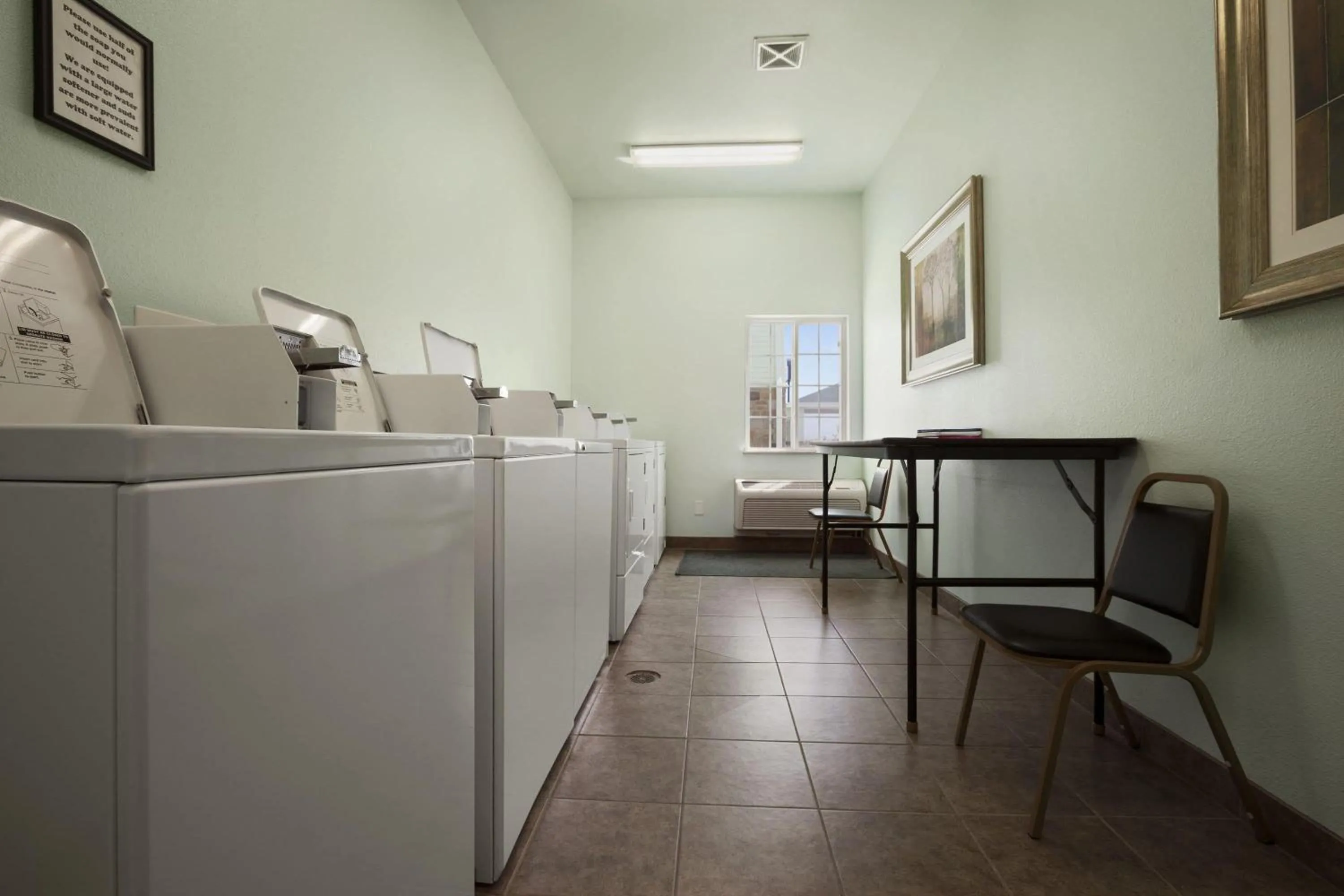 Other in Days Inn & Suites by Wyndham Columbus NE