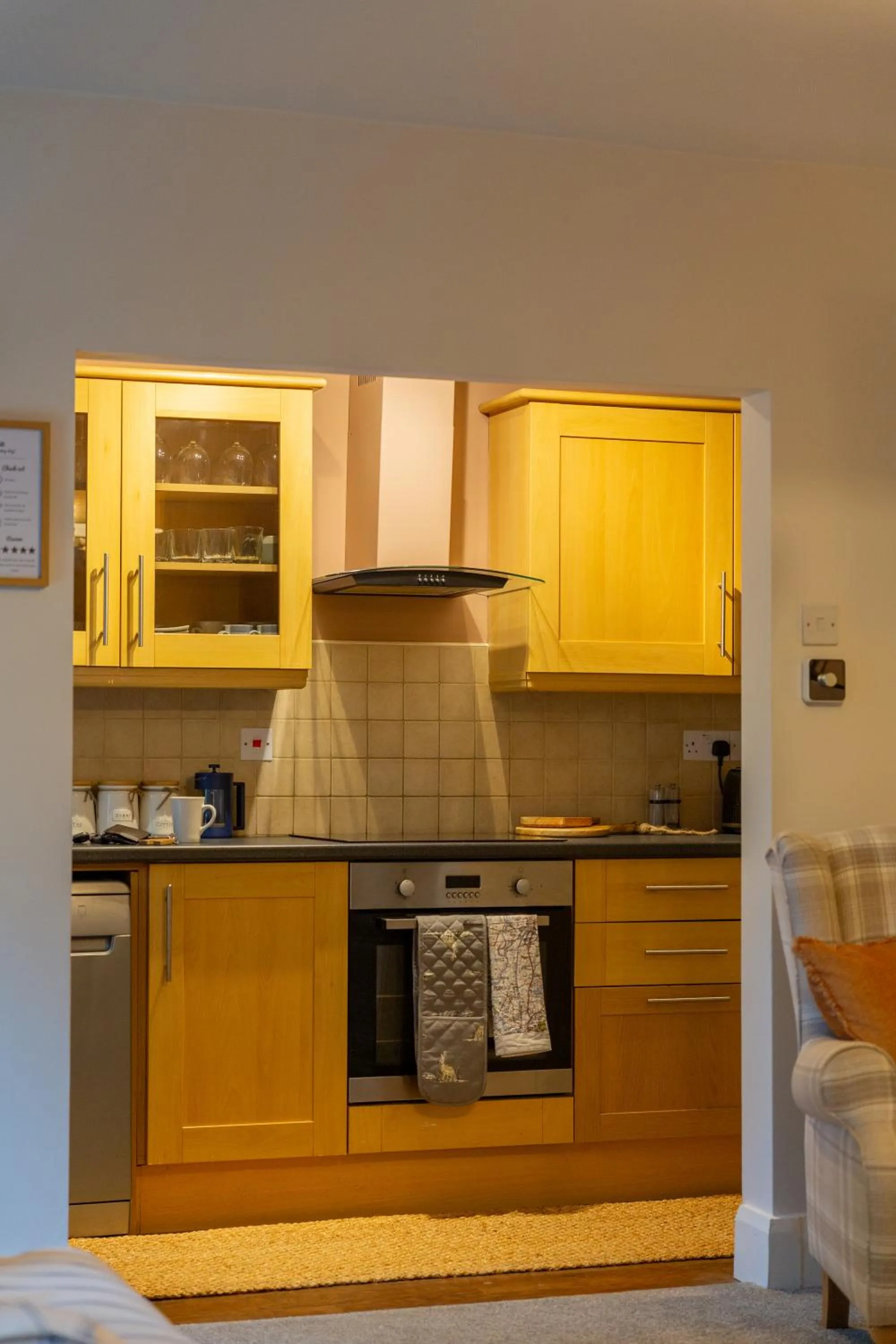 Kitchen or kitchenette in The Lower Buck Inn