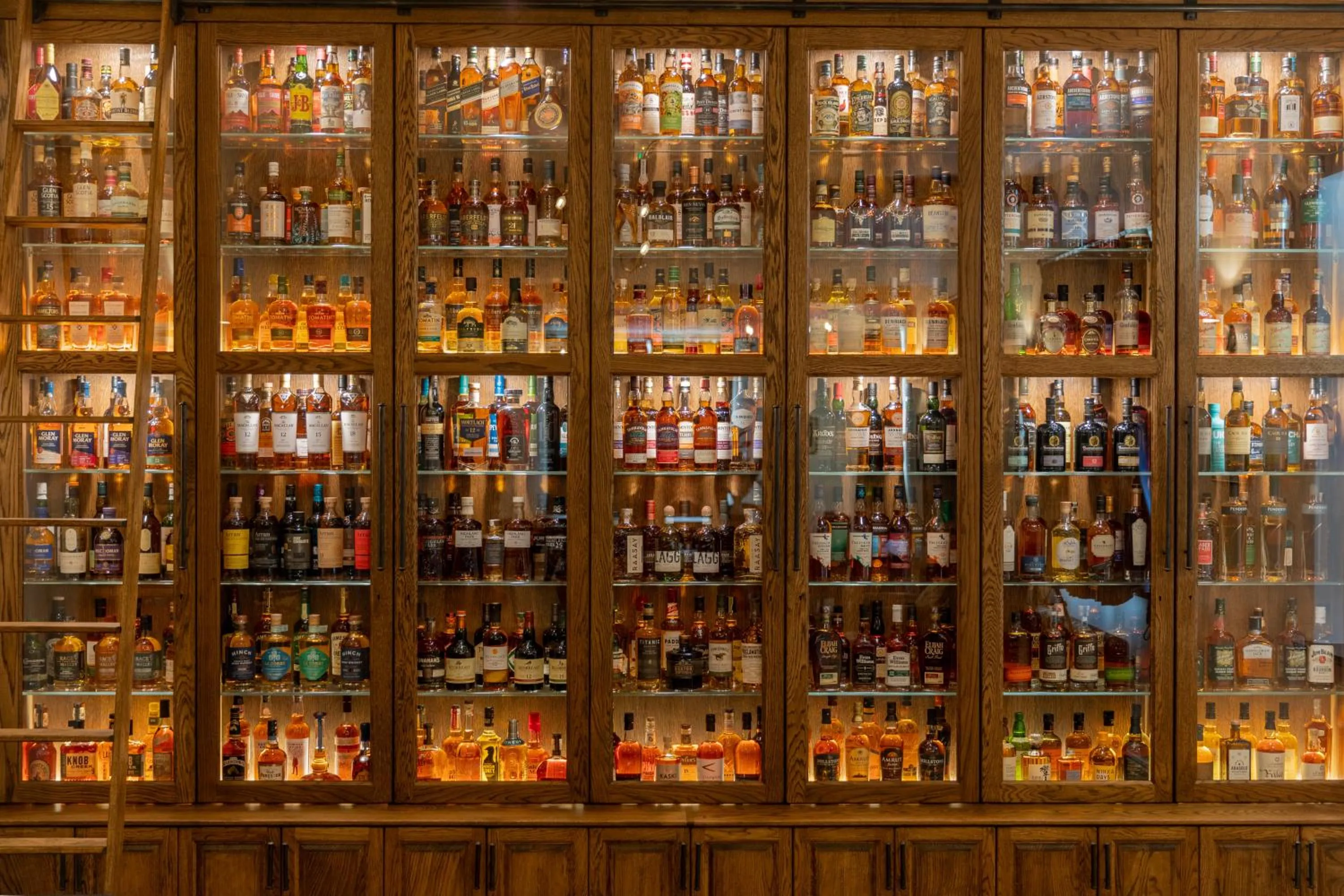 Lounge or bar in The Lower Buck Inn