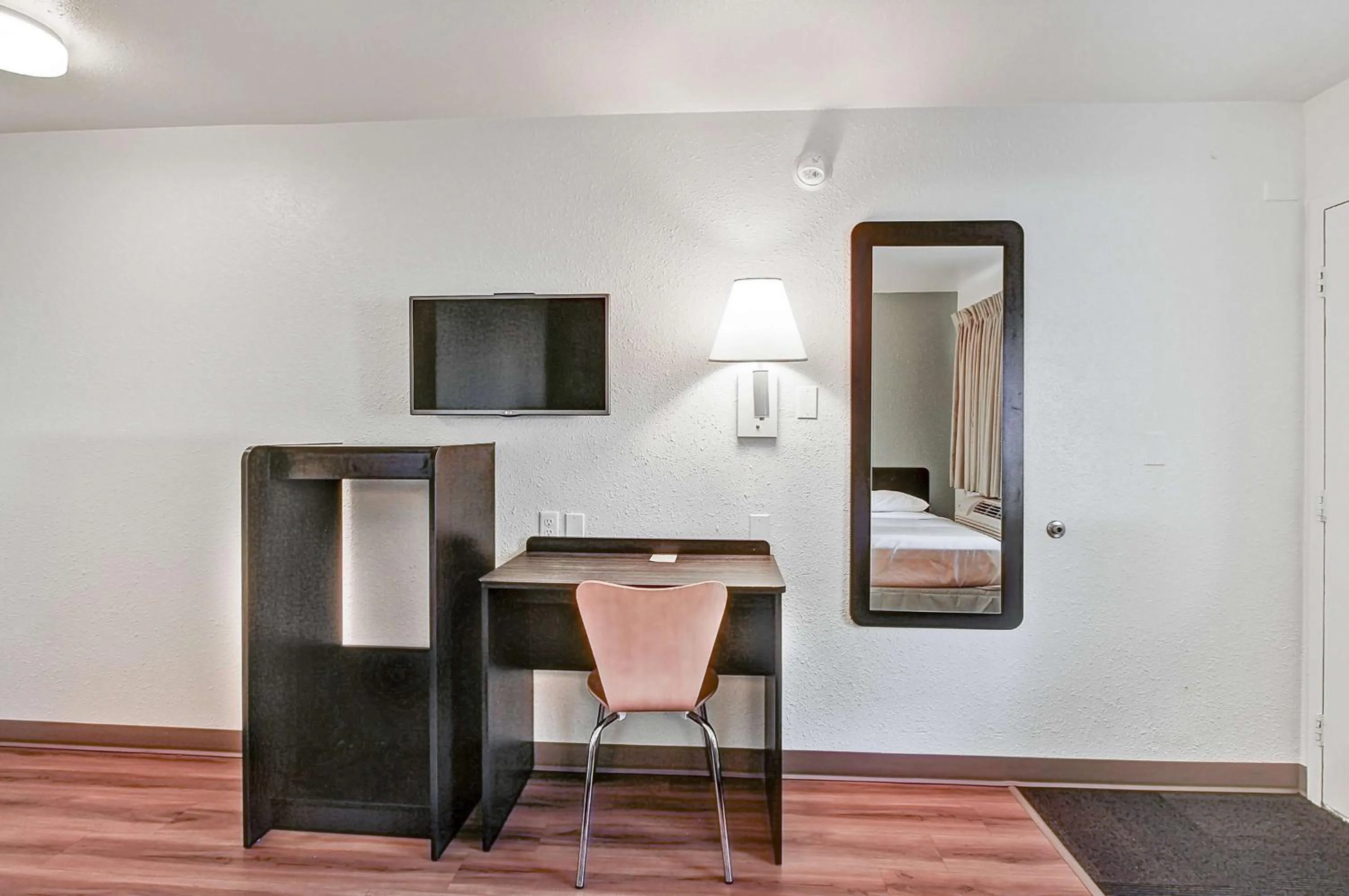 On site in Motel 6-Green Bay, WI