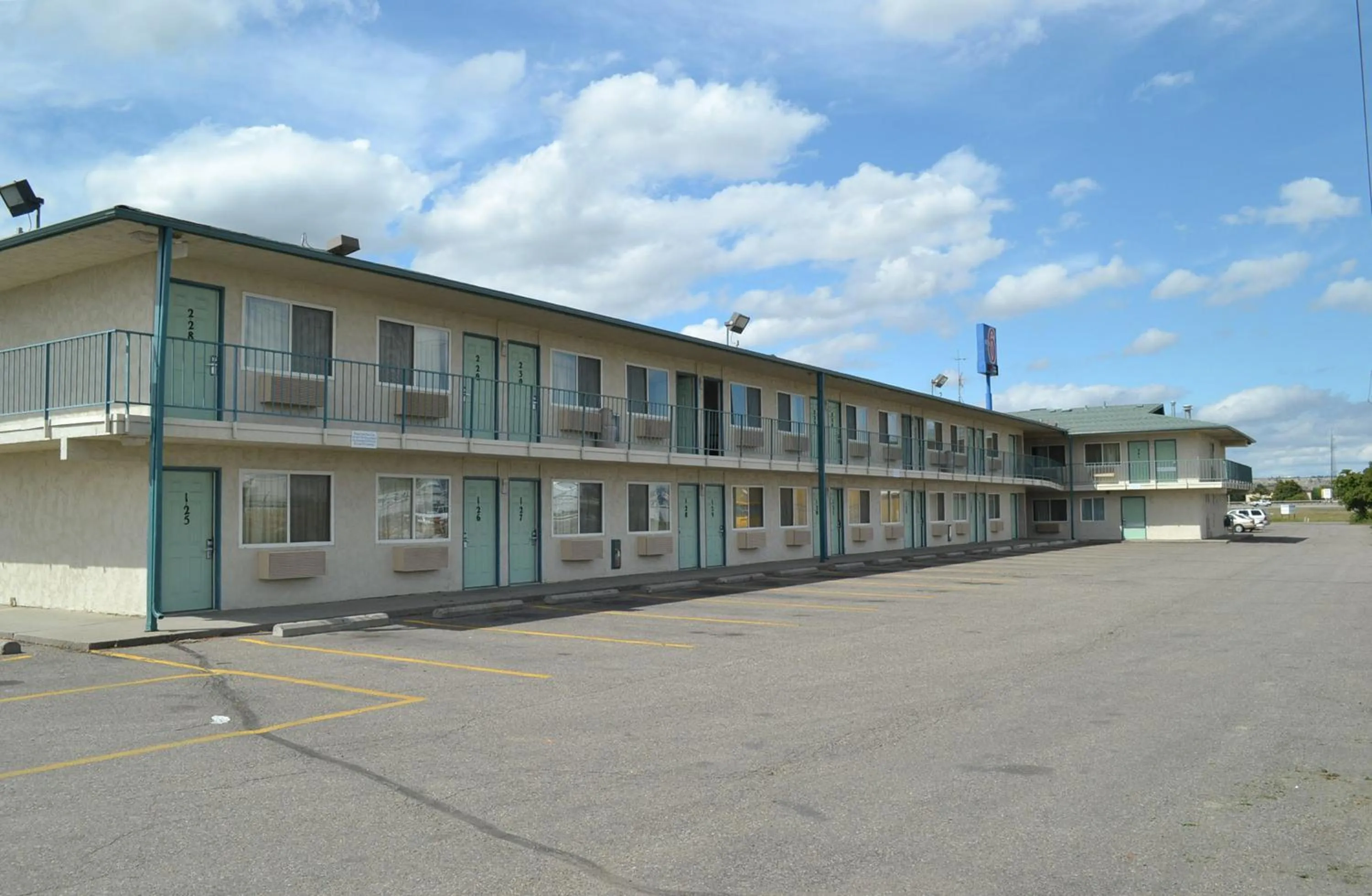 Facade/entrance in Motel 6-Billings, MT - South