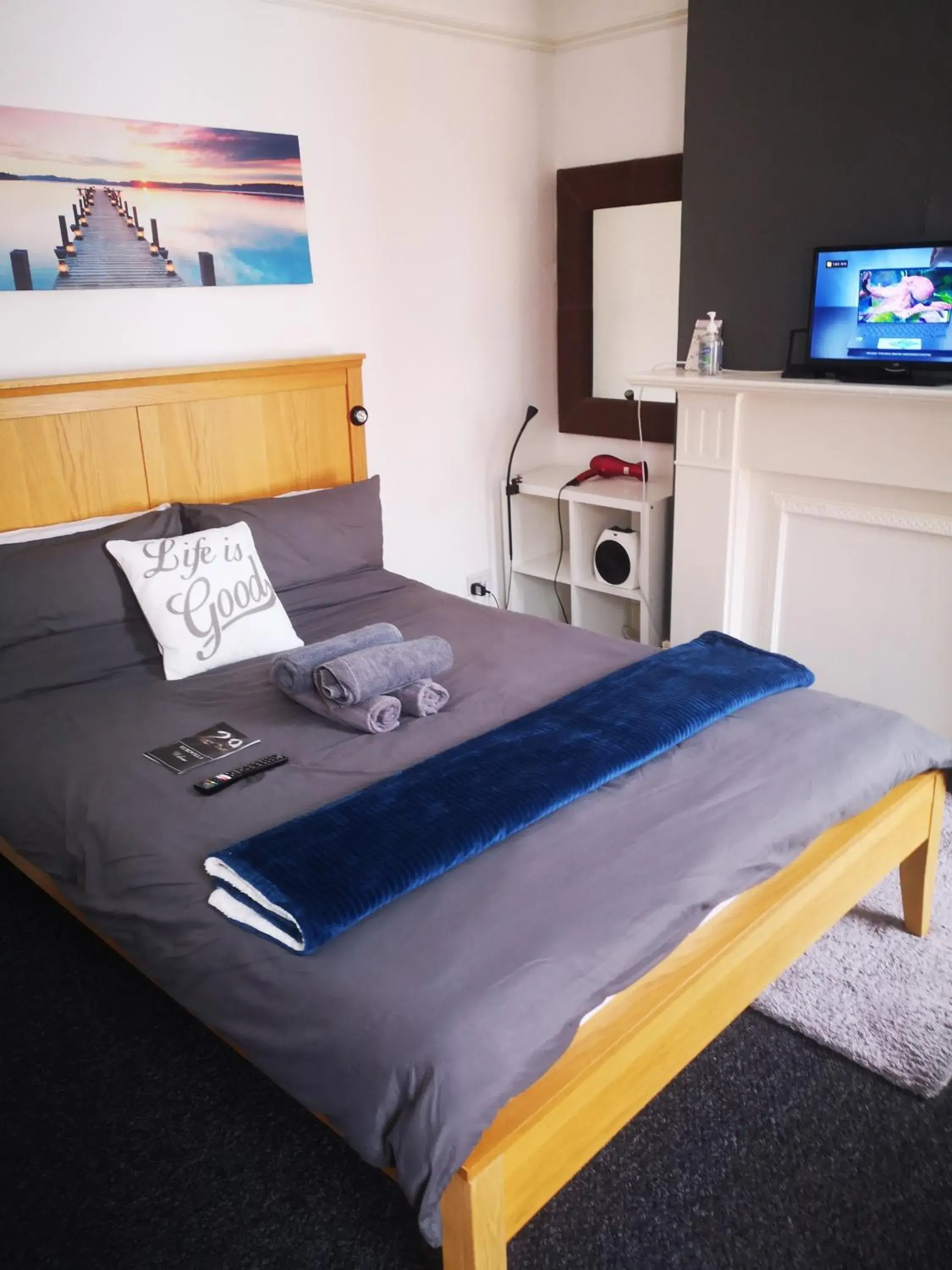 Luxury Triple Room in Eurovilla Luxury Triple Room in Eurovilla