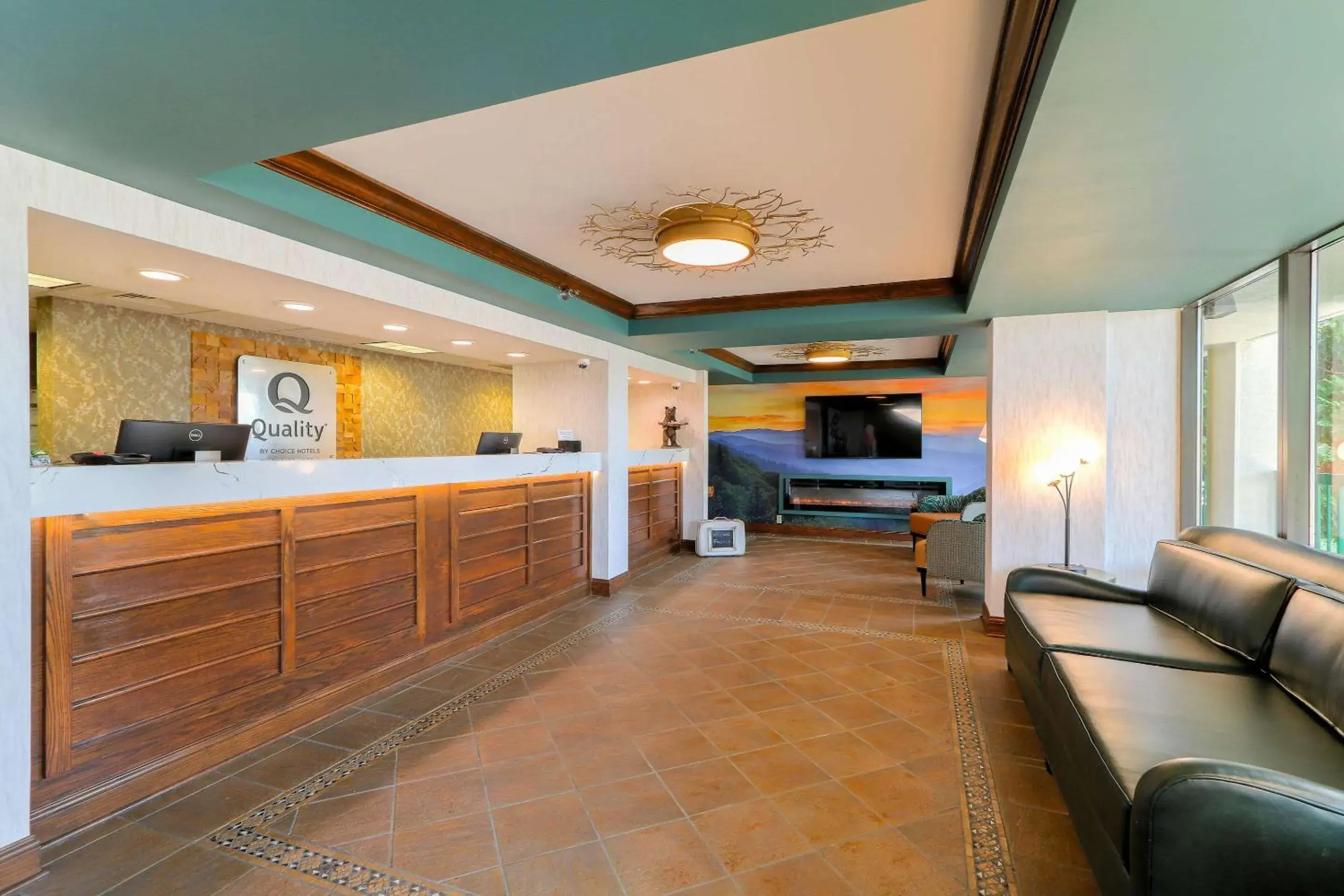 Lobby or reception in Quality Inn Near the Island Pigeon Forge Lobby or reception in Quality Inn Near the Island Pigeon Forge