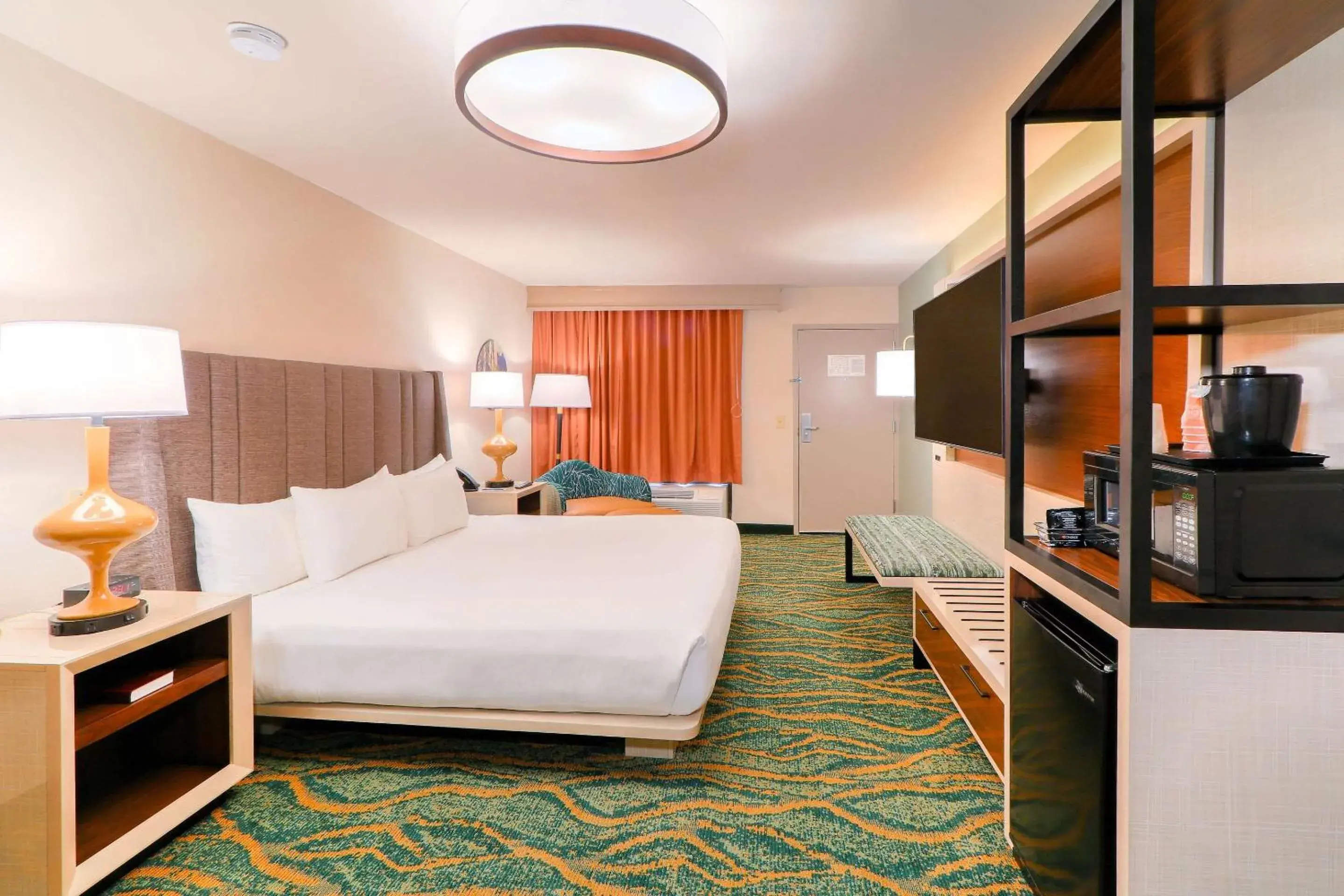 Bedroom, Bed in Quality Inn Near the Island Pigeon Forge Bedroom, Bed in Quality Inn Near the Island Pigeon Forge