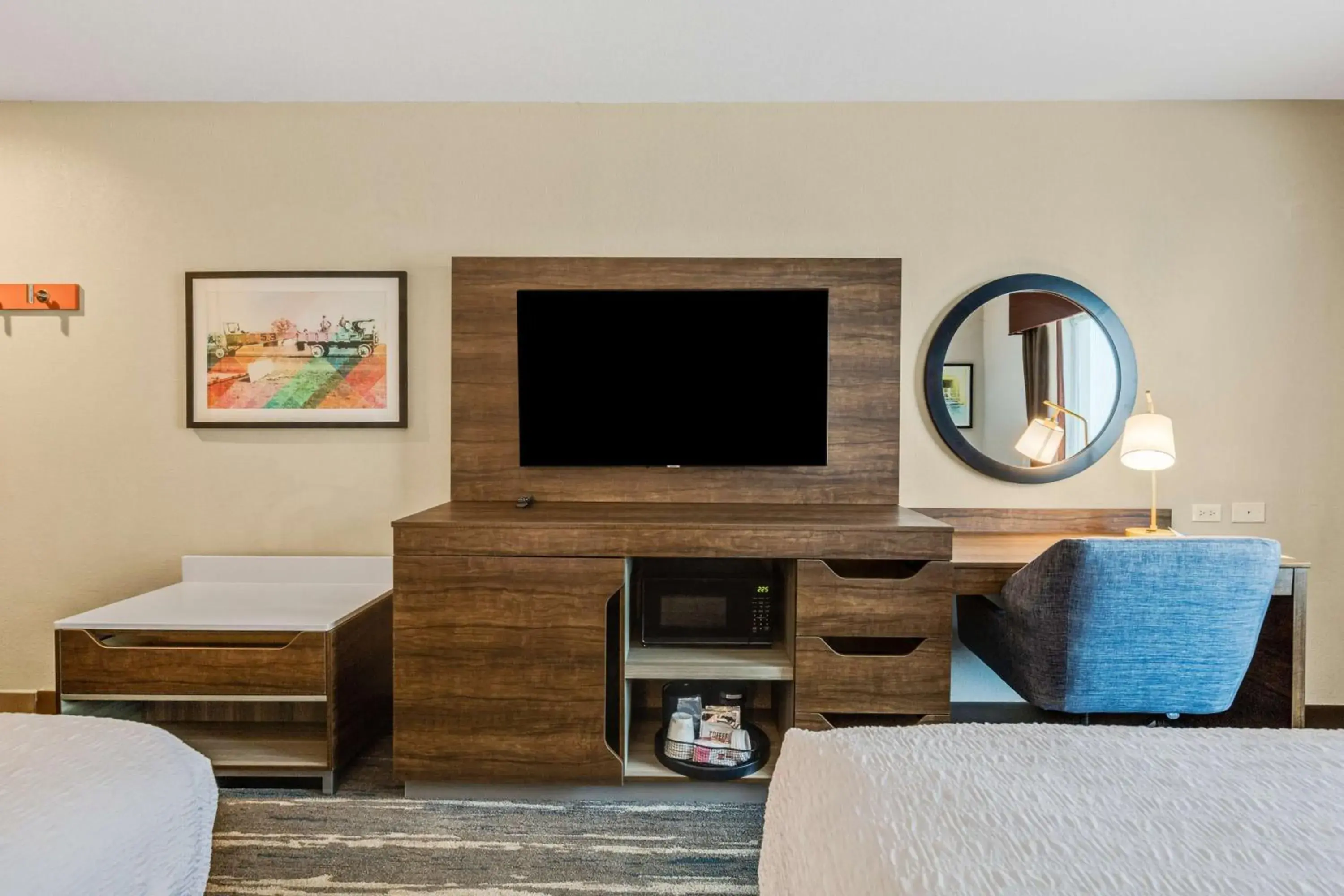 Queen Room with Two Queen Beds - Hearing Access/Non-Smoking in Hampton Inn & Suites Selma-San Antonio/Randolph AFB Queen Room with Two Queen Beds - Hearing Access/Non-Smoking in Hampton Inn & Suites Selma-San Antonio/Randolph AFB