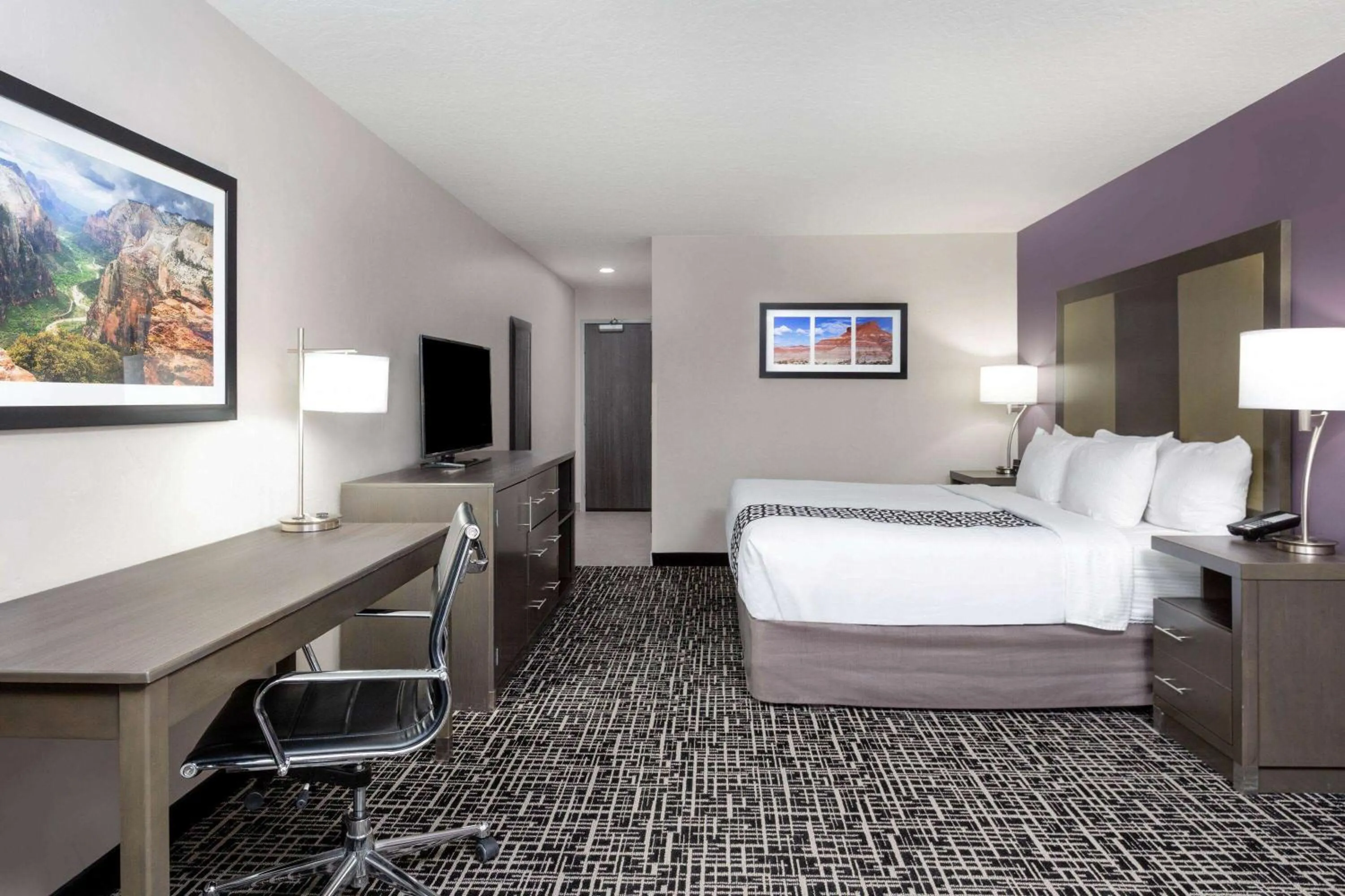 Photo of the whole room, Bed in La Quinta by Wyndham Kanab