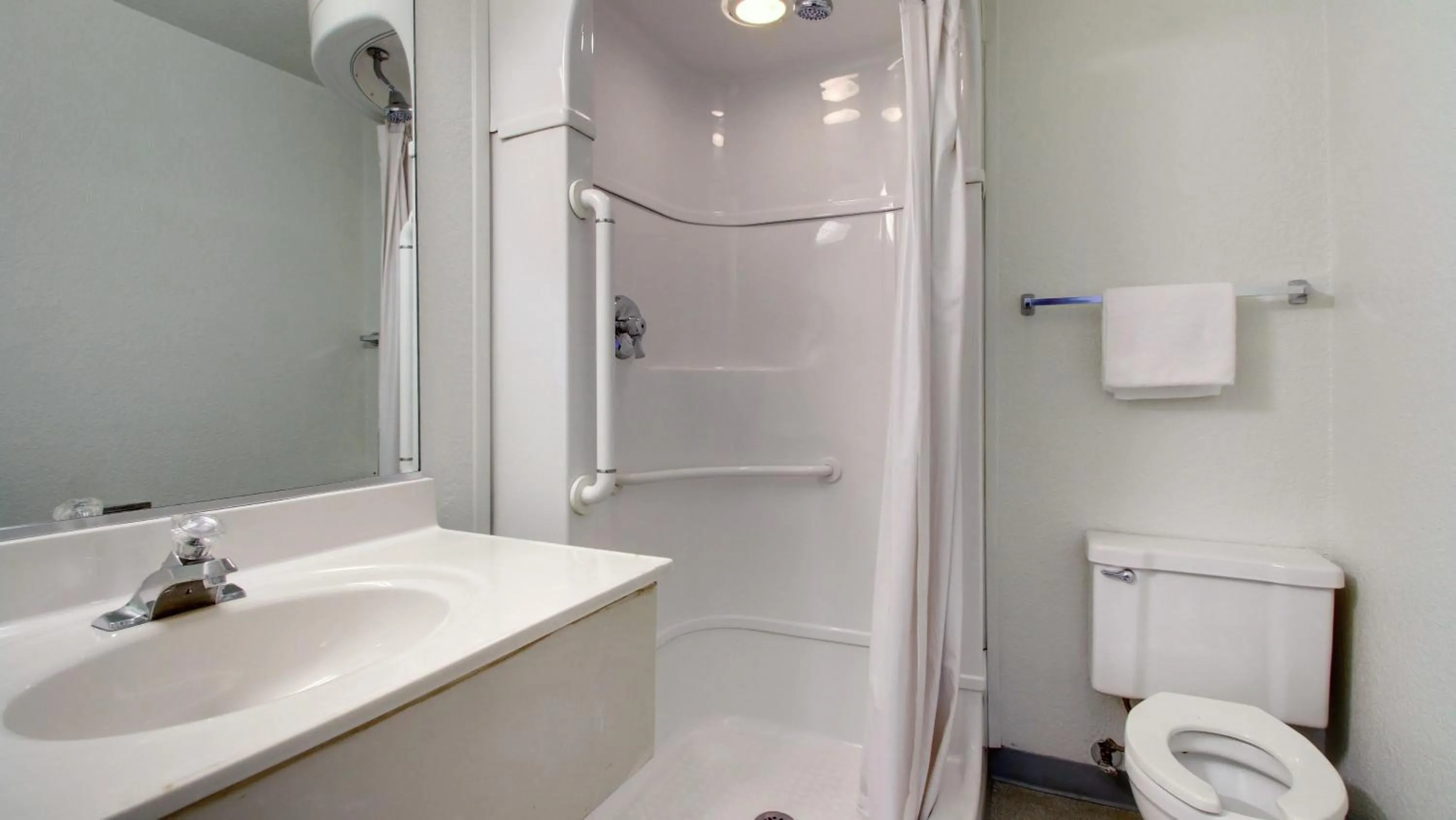 Bathroom in Motel 6-Owensboro, KY