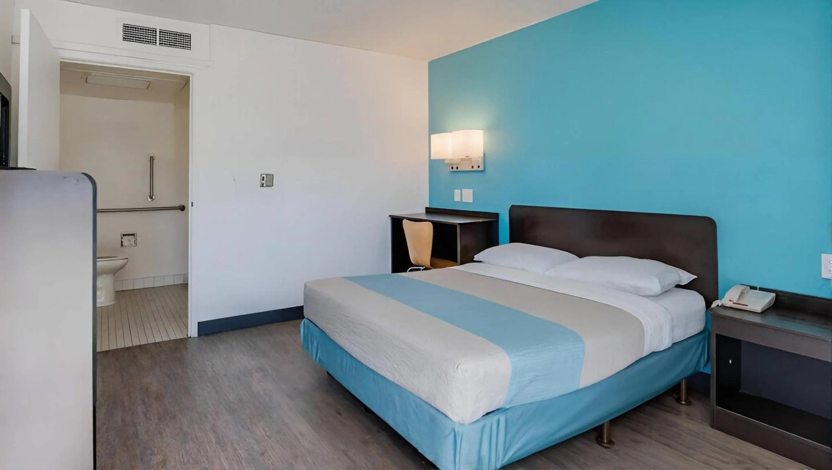 Bedroom, Bed in Park Inn by Radisson, Winnemucca