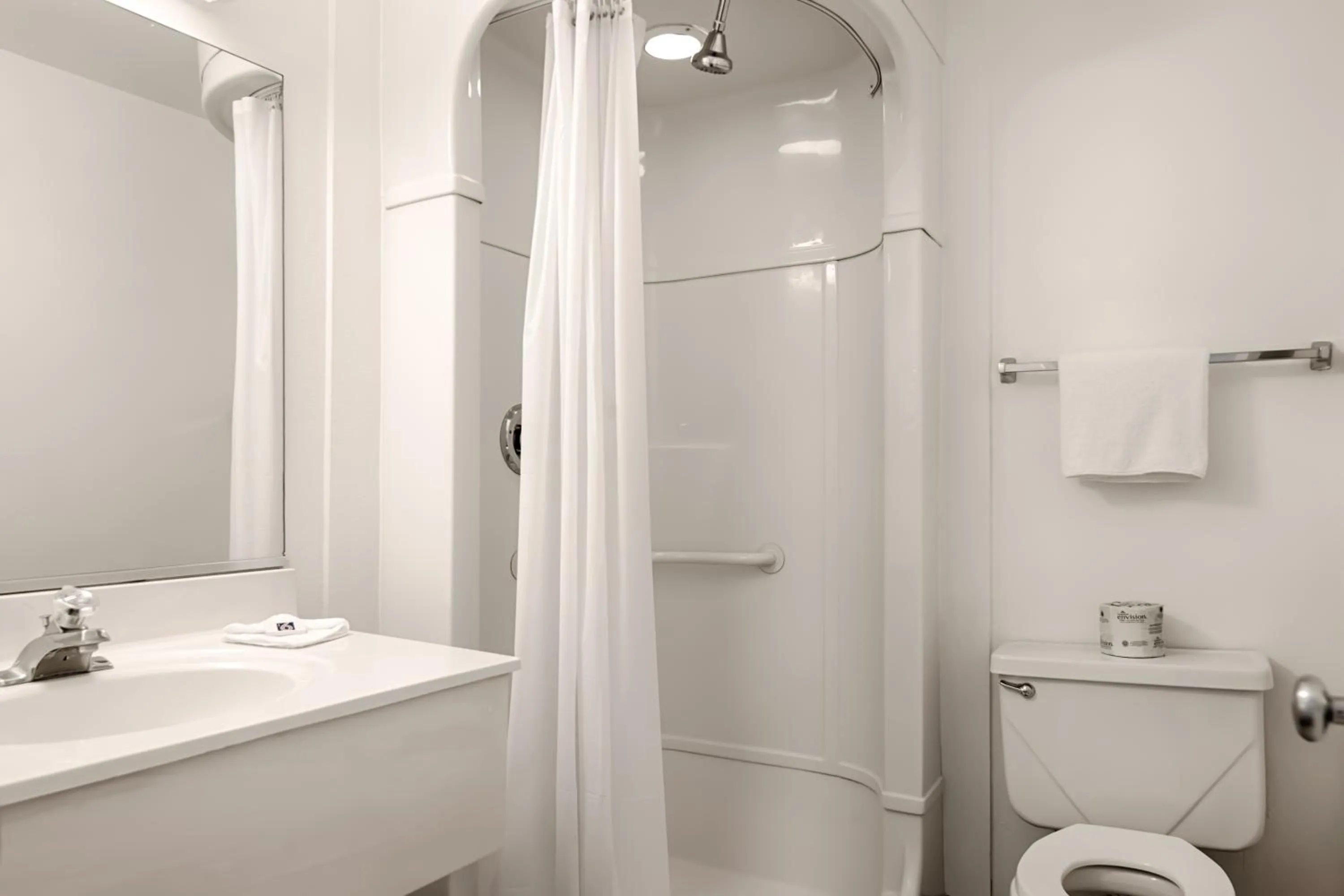 Shower in Motel 6-Winnemucca, NV