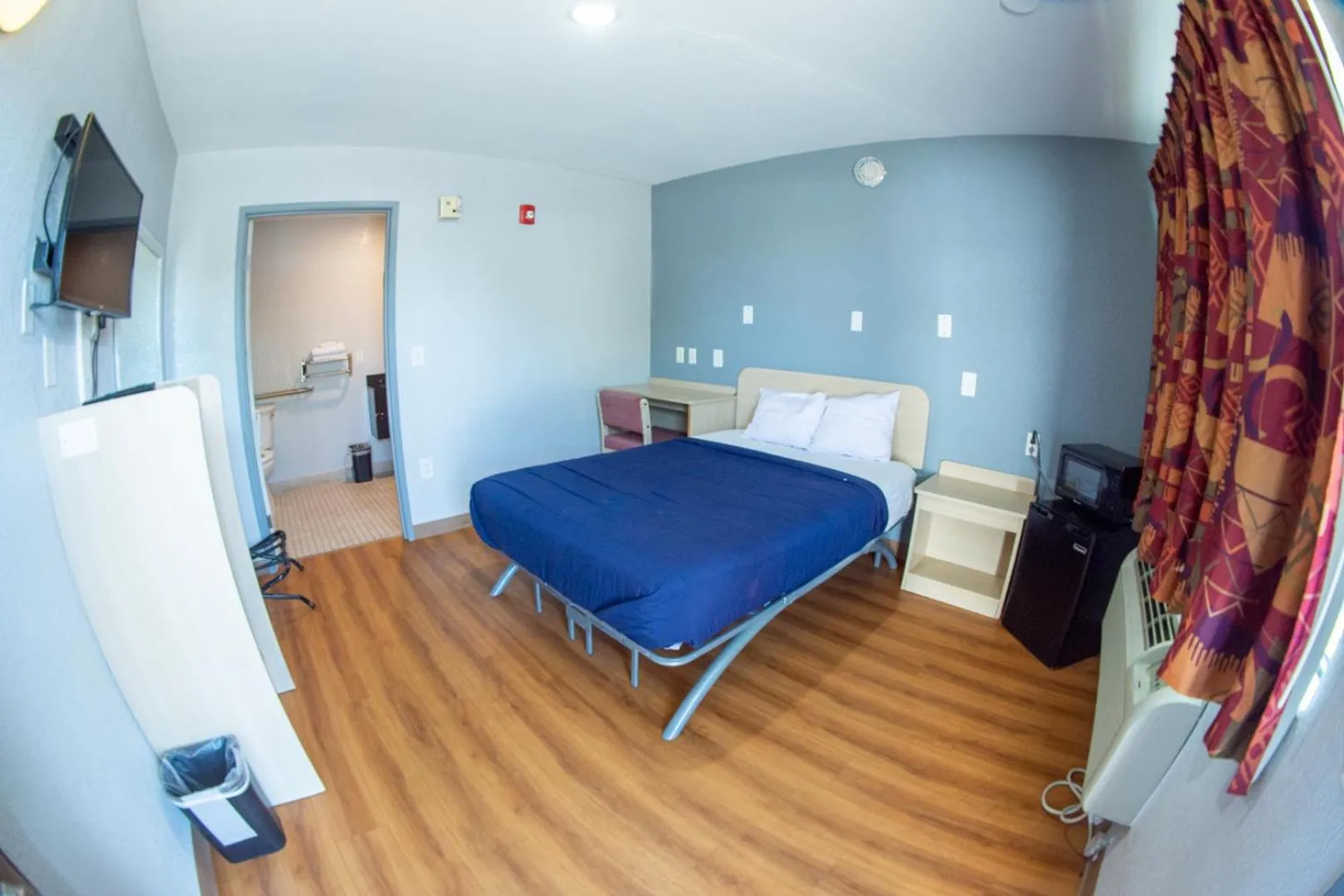 Bed in Anderson Inn, Anderson, Indiana