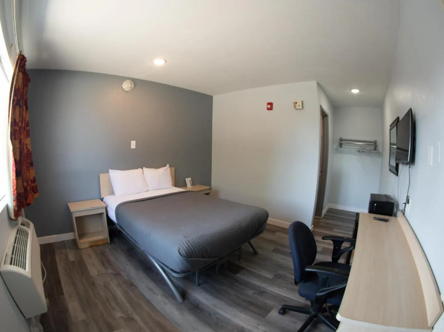 Bed in Anderson Inn, Anderson, Indiana