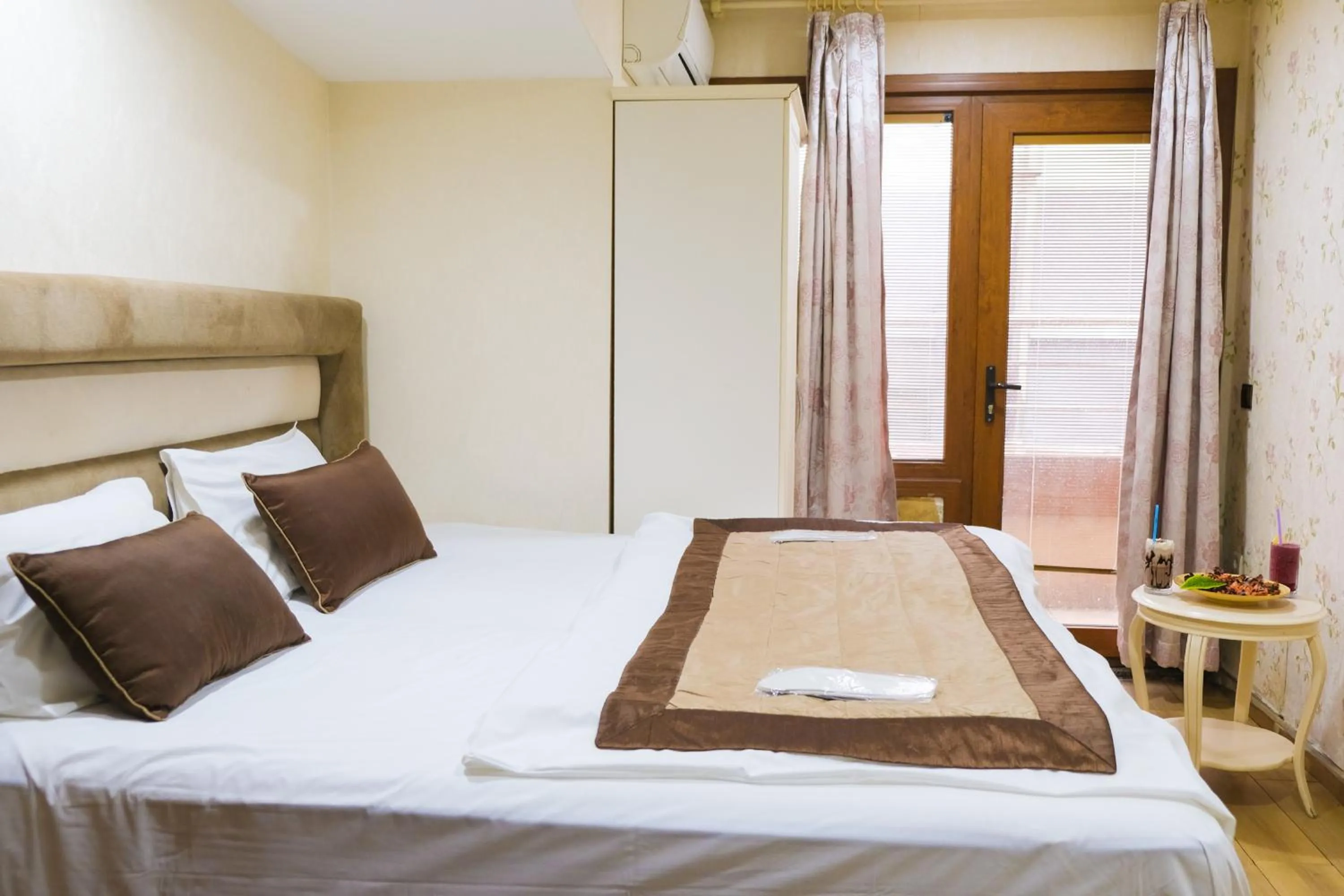 Bed in Florya House Hotel