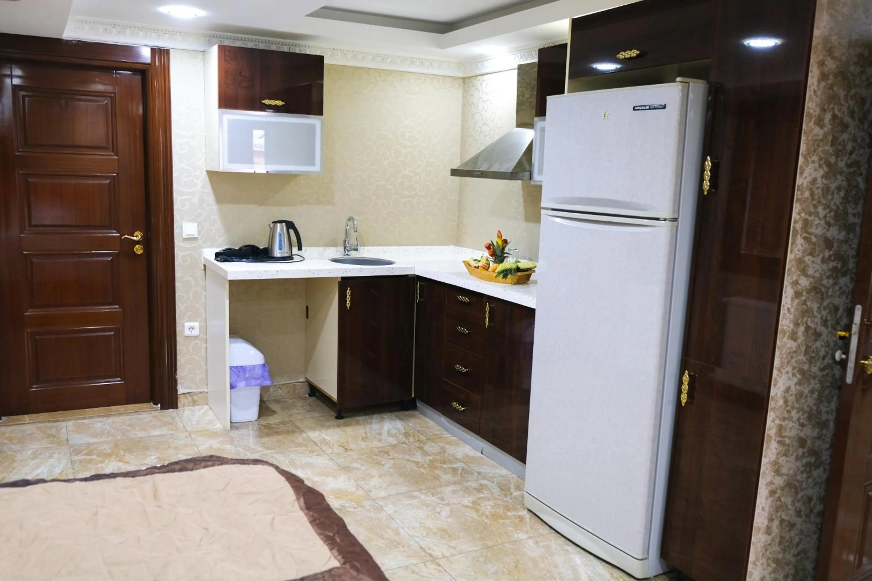 Kitchen or kitchenette in Florya House Hotel