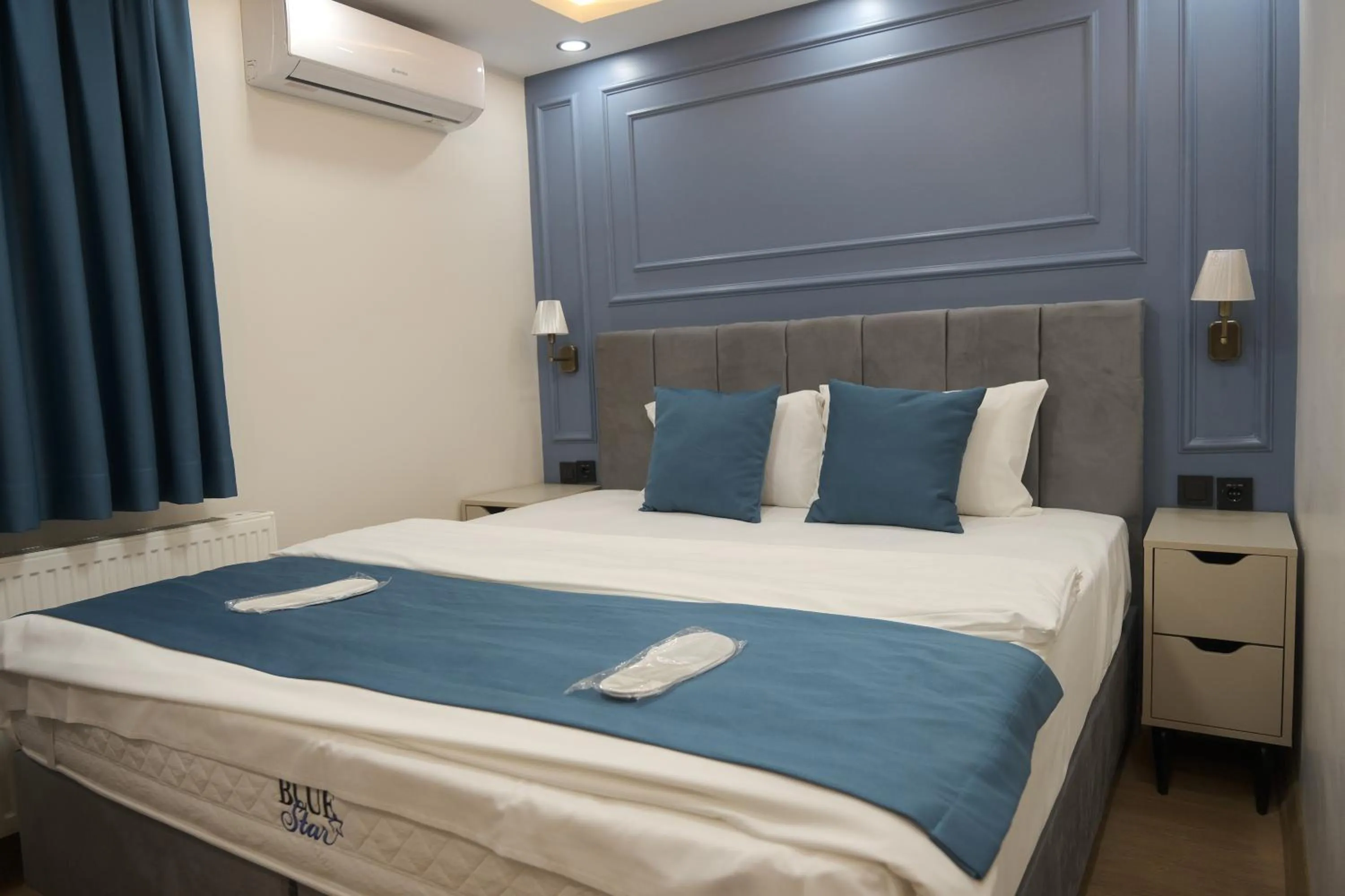 Bed in Florya House Hotel