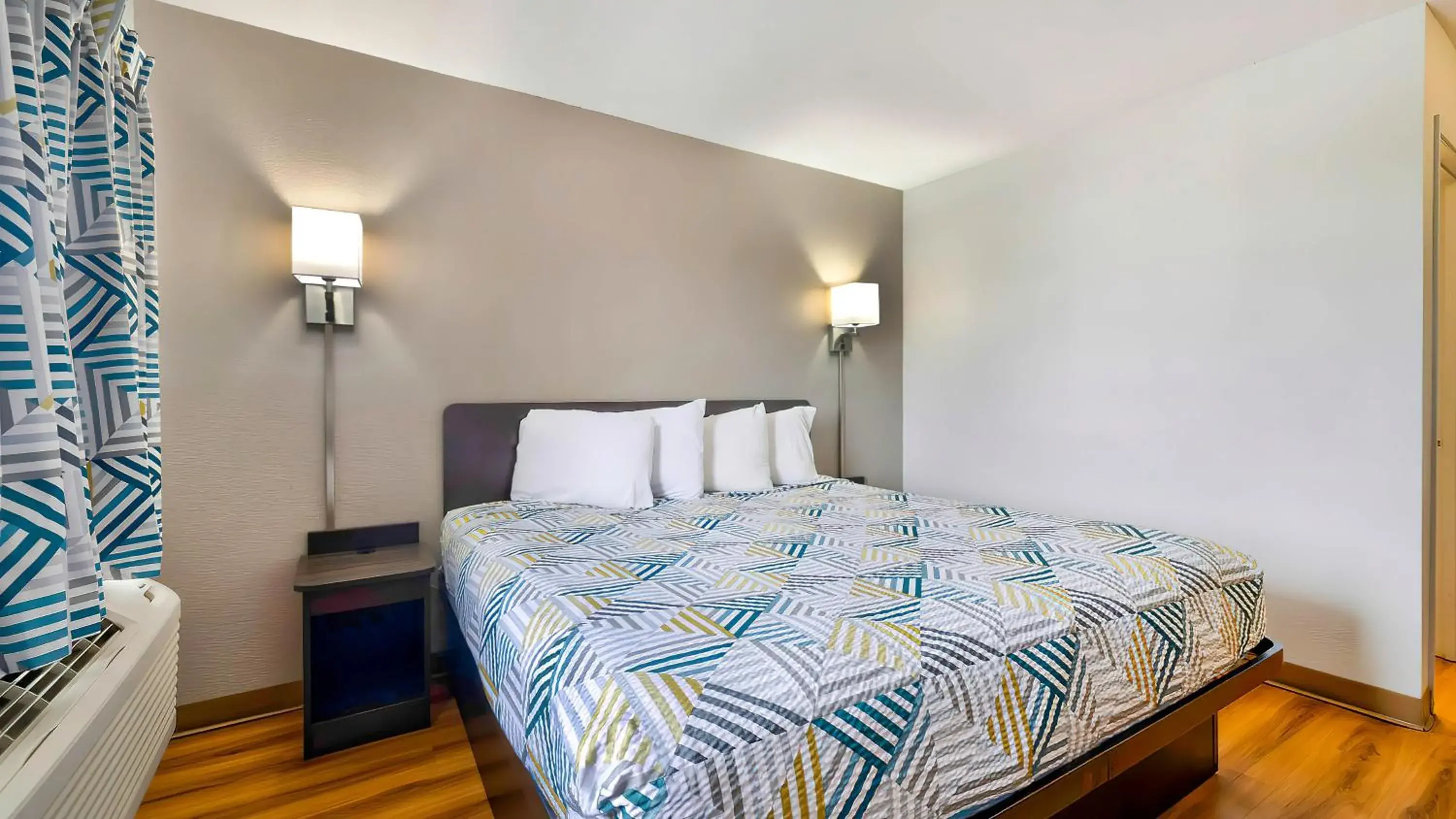 Photo of the whole room, Bed in Motel 6-Gallup, NM Photo of the whole room, Bed in Motel 6-Gallup, NM