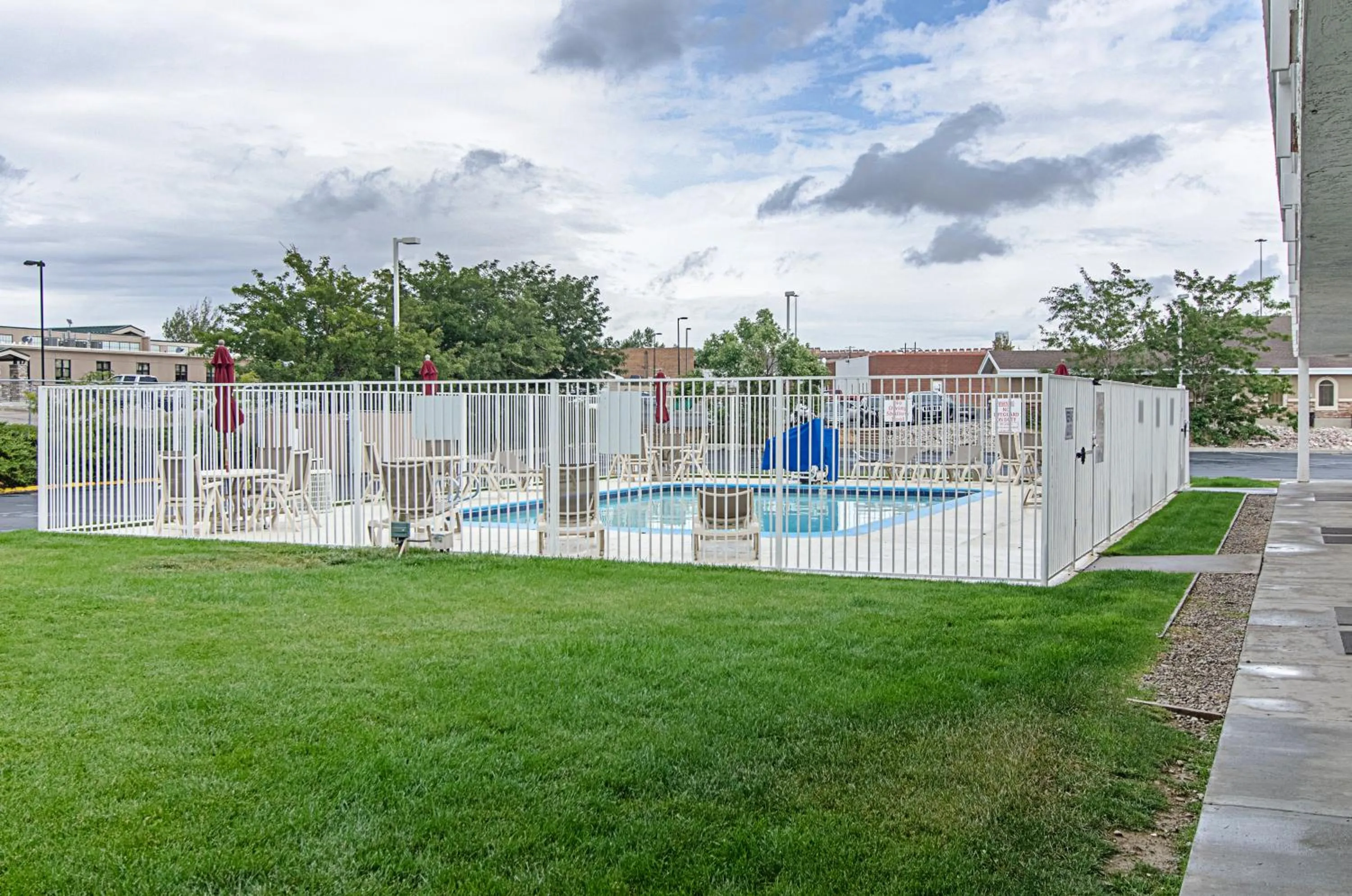 Pool view in Motel 6-Arcata, CA Cal Poly Humboldt