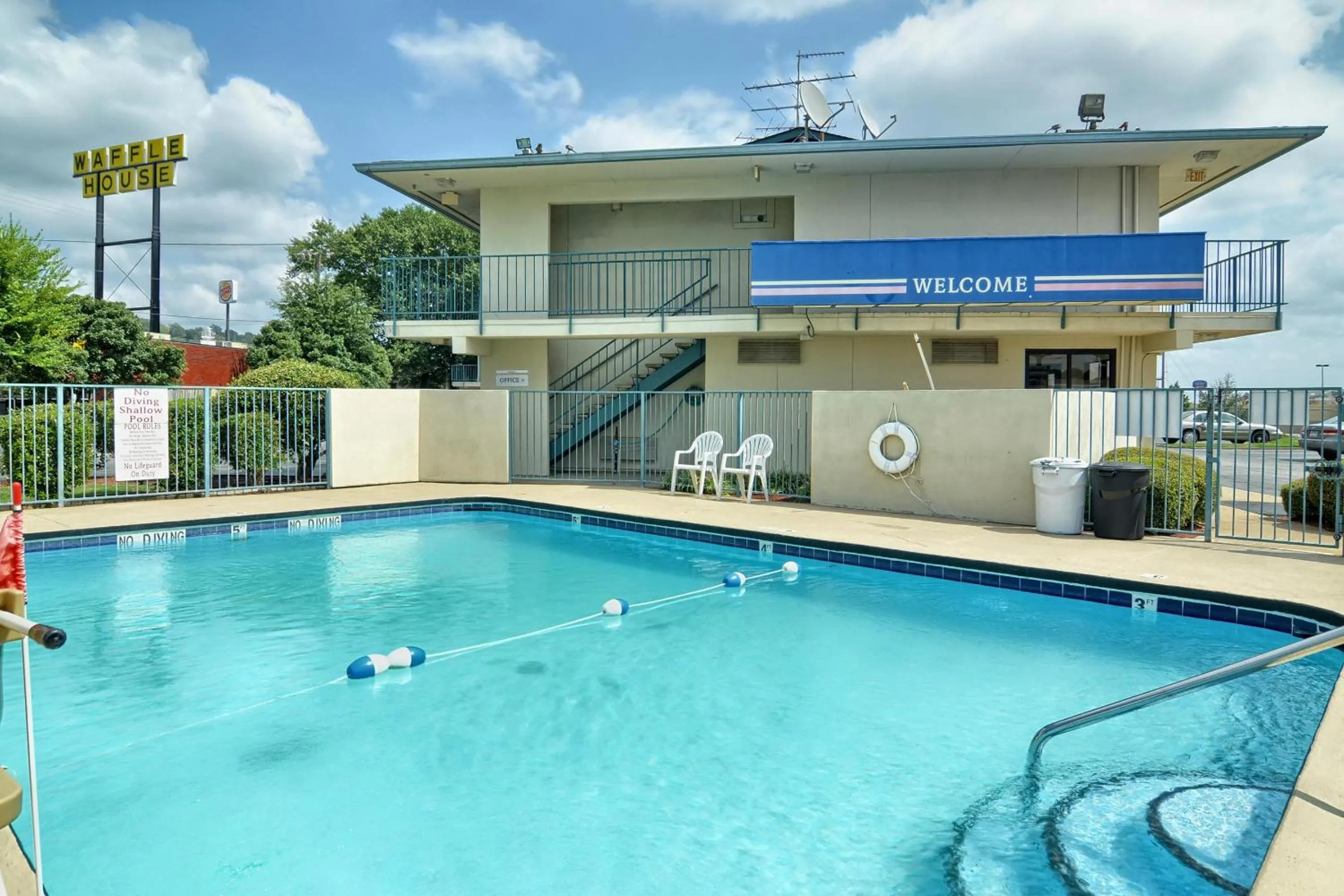 Pool view in Skyline Inn