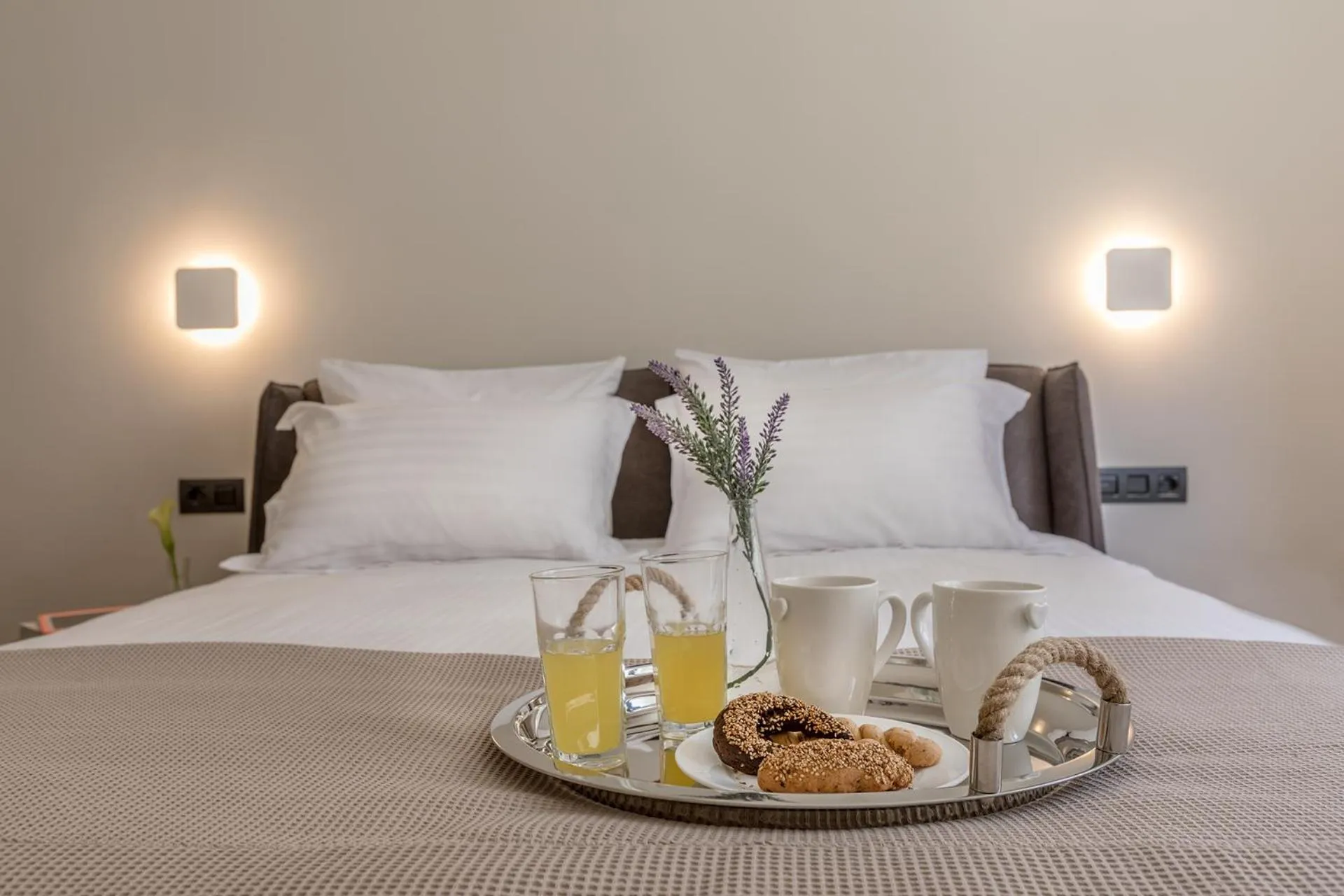 Bed in Klepsydra Urban Suites