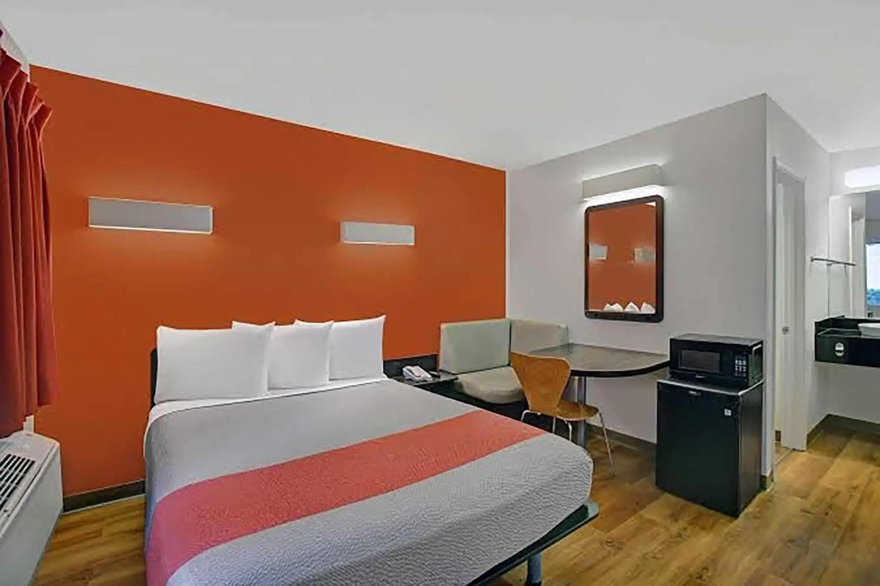 Photo of the whole room, Bed in Super 8 by Wyndham Santa Clara Photo of the whole room, Bed in Super 8 by Wyndham Santa Clara