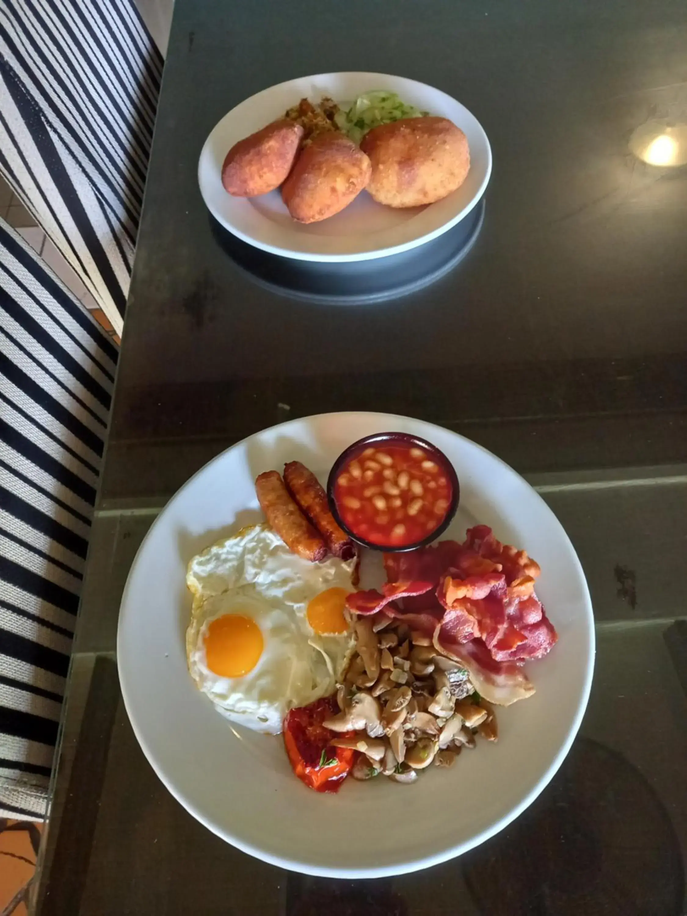 Food and drinks in Harmony Marina Suites Food and drinks in Harmony Marina Suites