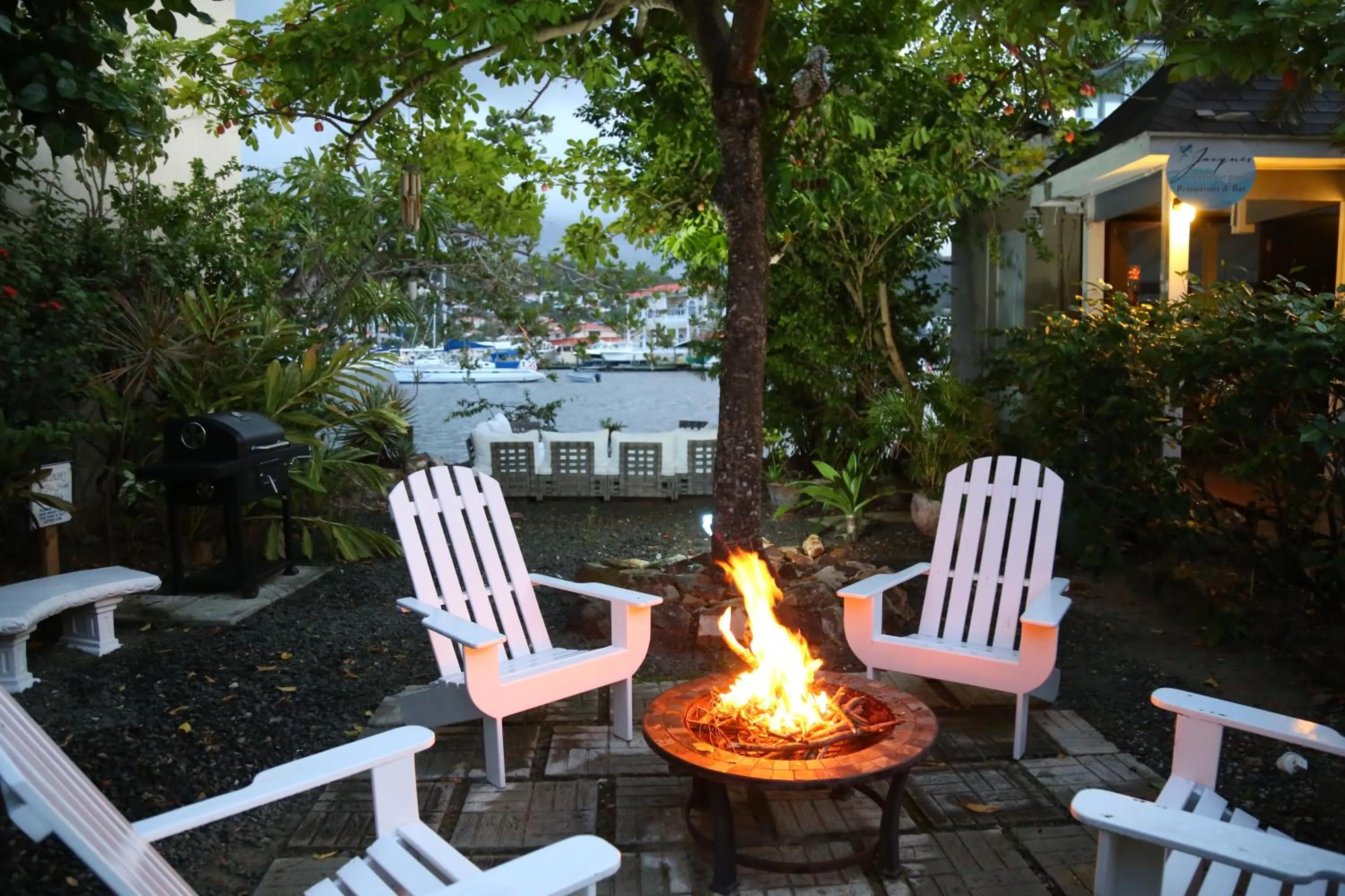 Garden in Harmony Marina Suites