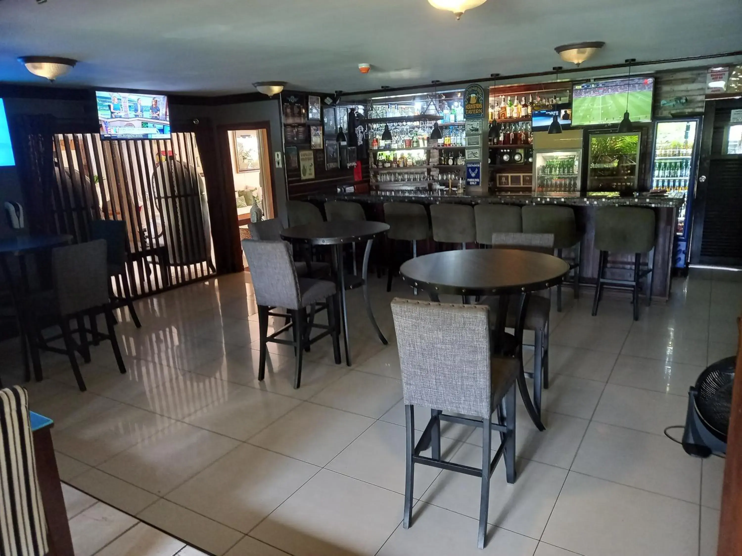 Restaurant/places to eat in Harmony Marina Suites Restaurant/places to eat in Harmony Marina Suites