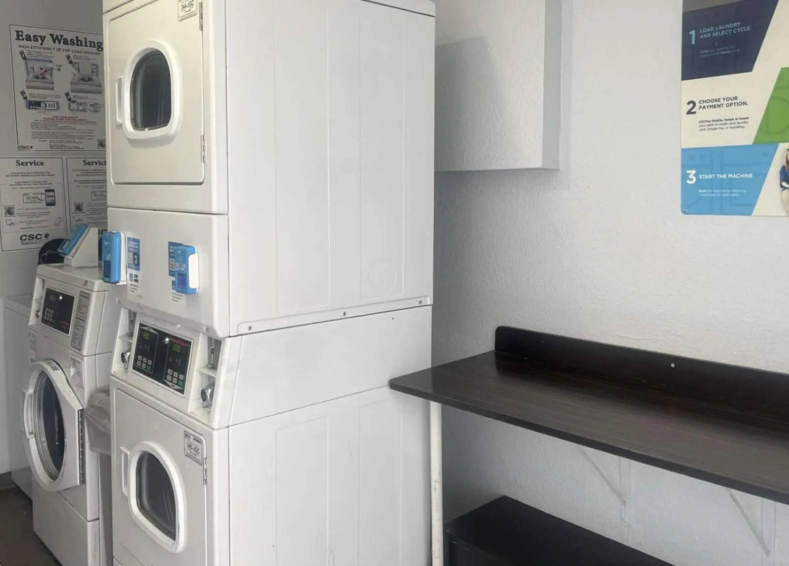 Property building in Motel 6-Tulare, CA