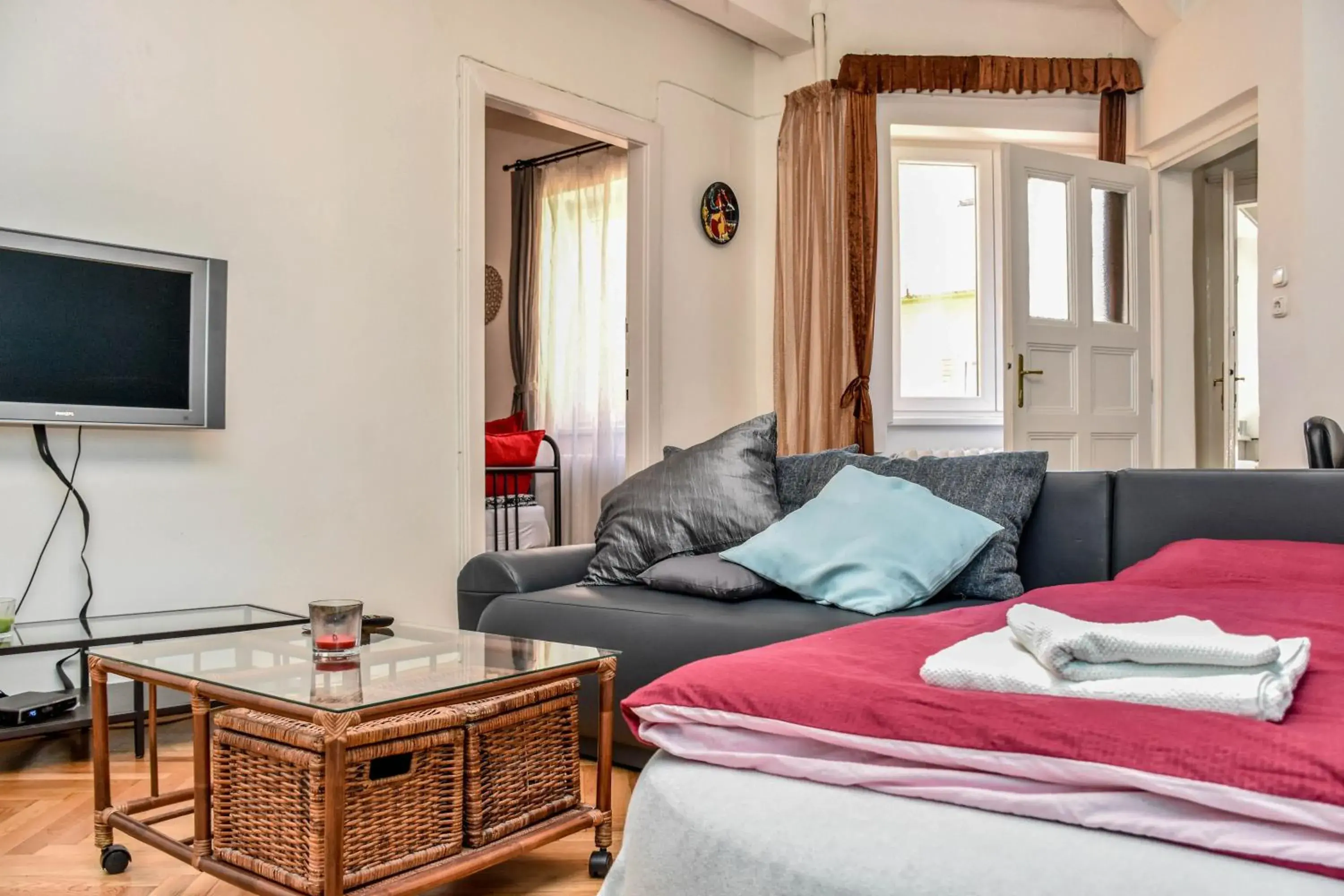 Diamond Astoria 4 Diamond Astoria 4