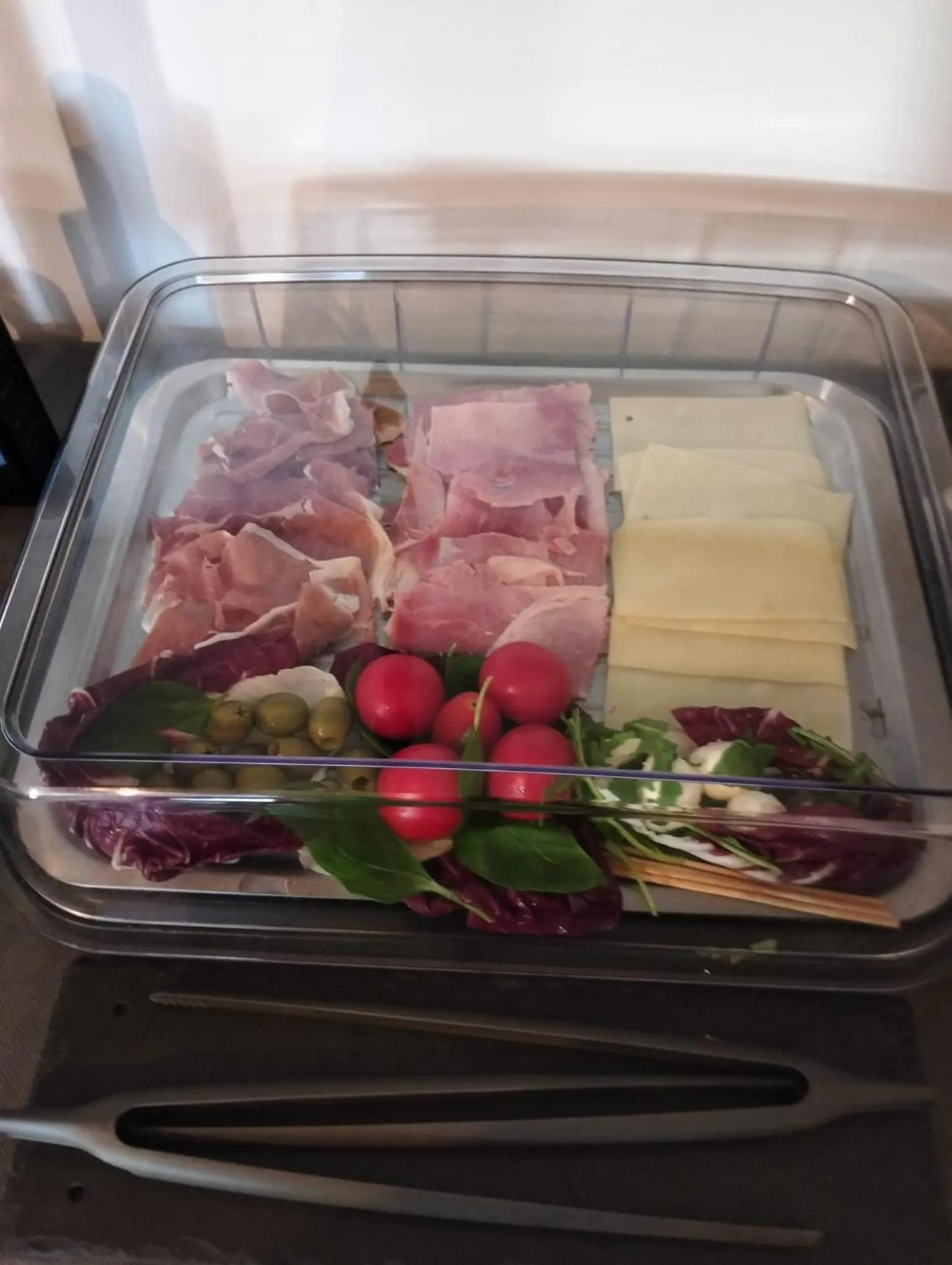 Breakfast in Al Faro Bianco B&B e Residence con parcheggio