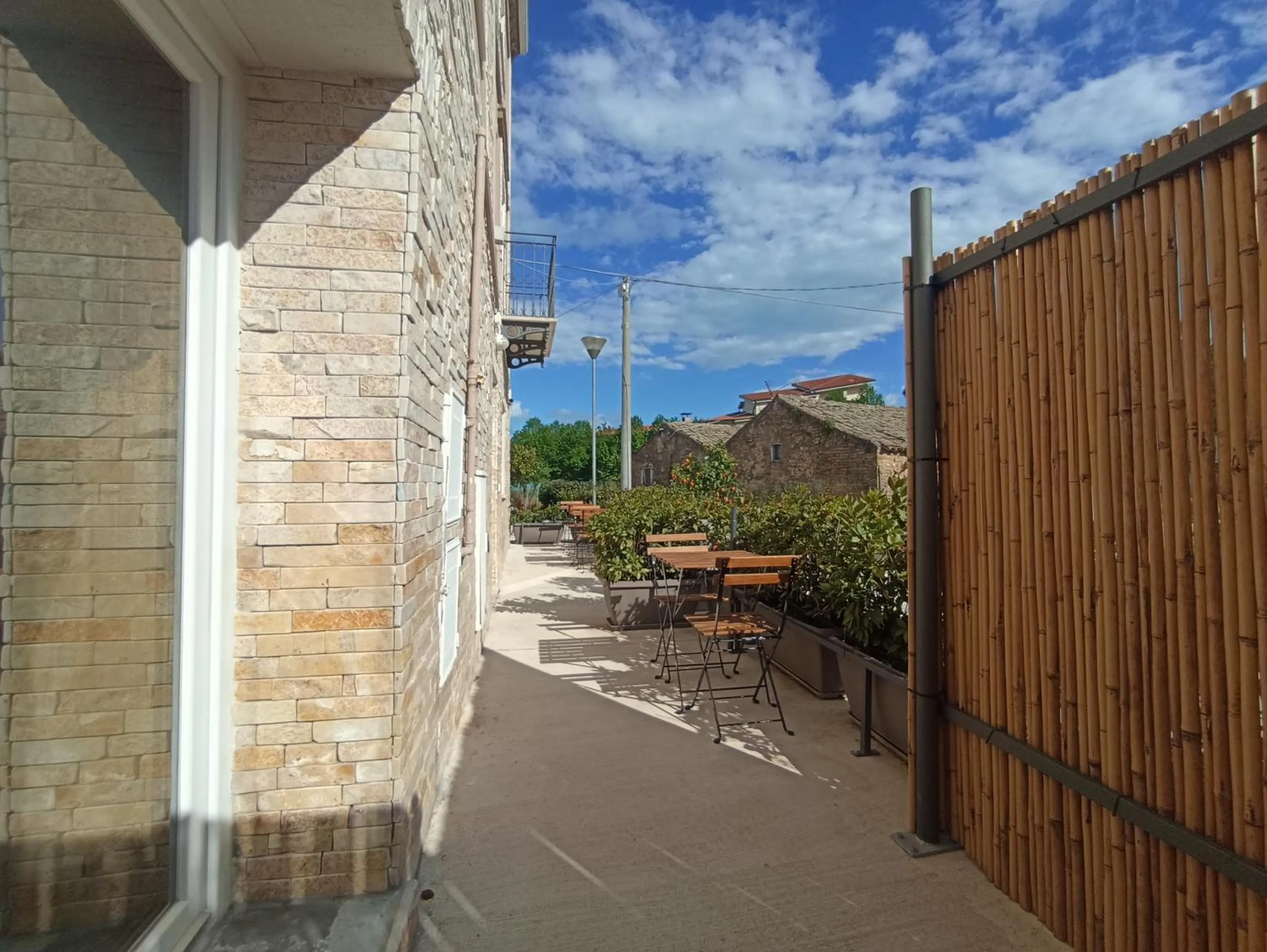 Facade/entrance in Al Faro Bianco B&B e Residence con parcheggio