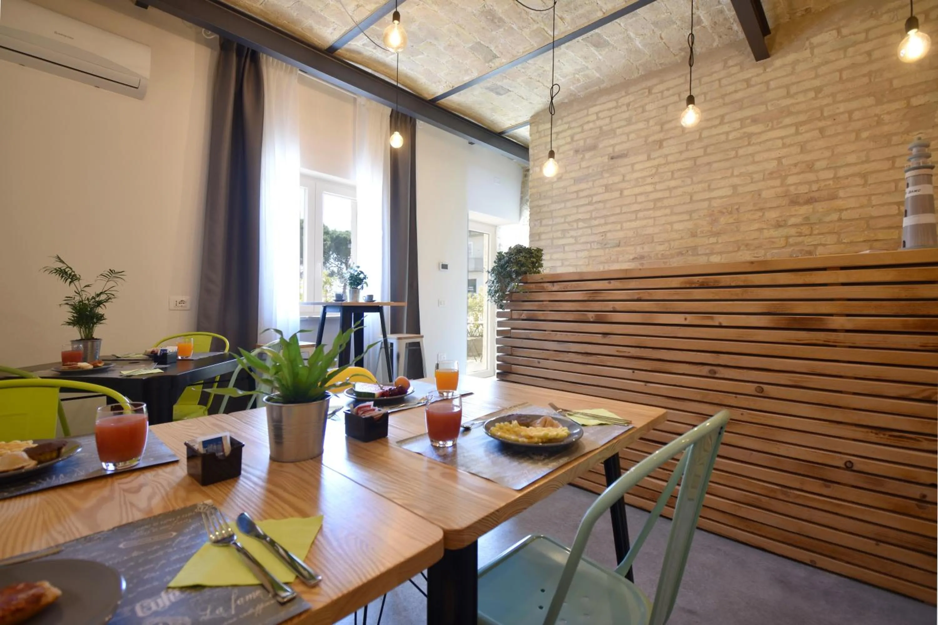 Lobby or reception in Al Faro Bianco B&B e Residence con parcheggio